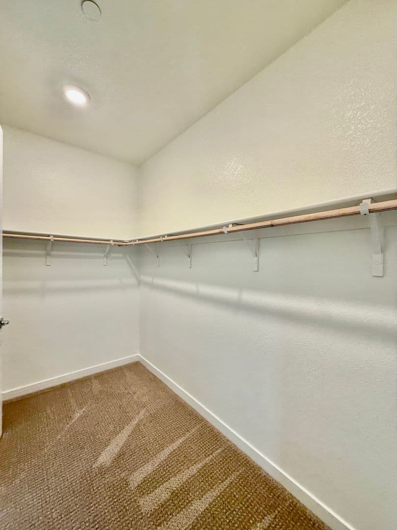 Roseville House: 7377 Moon Dream Way