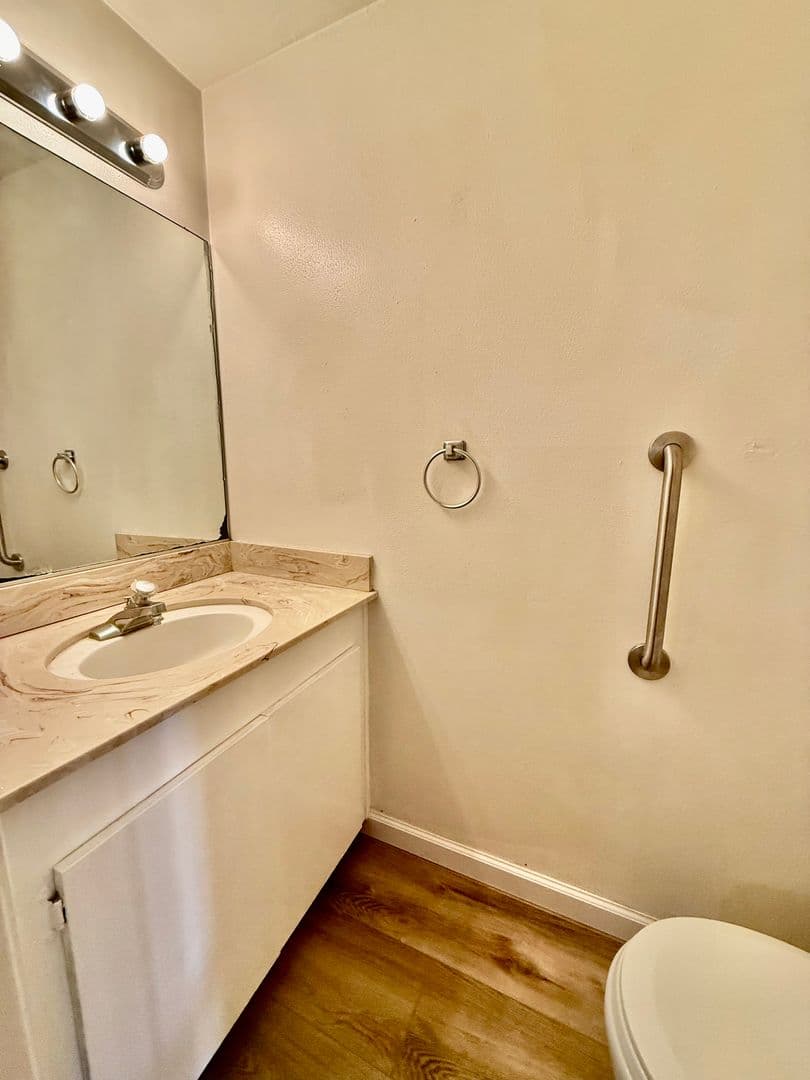 Carmichael Townhome: 6203 Via Casitas