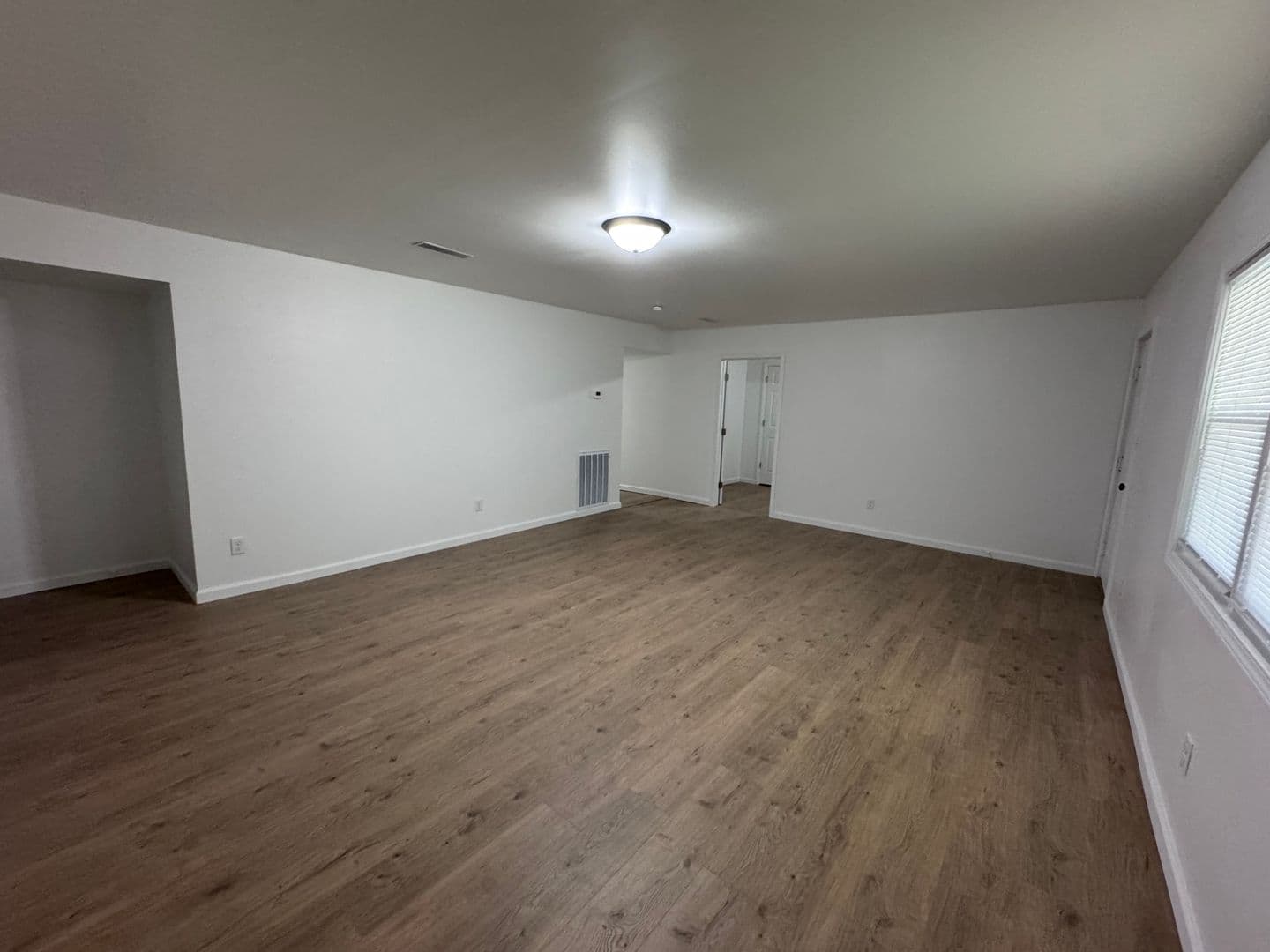Kevil House: 11450 Bonham