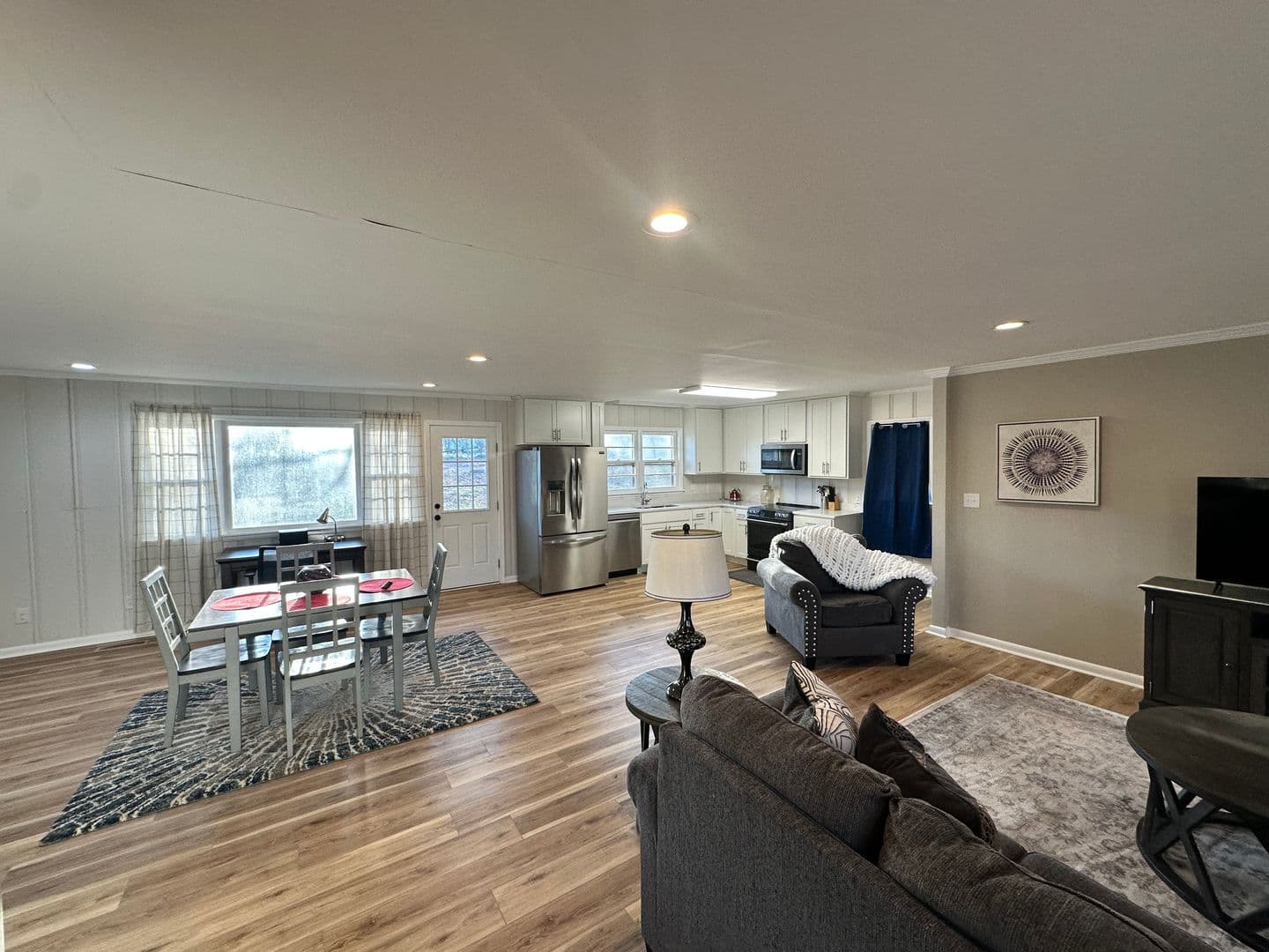 Benton House: 102 Highland Drive