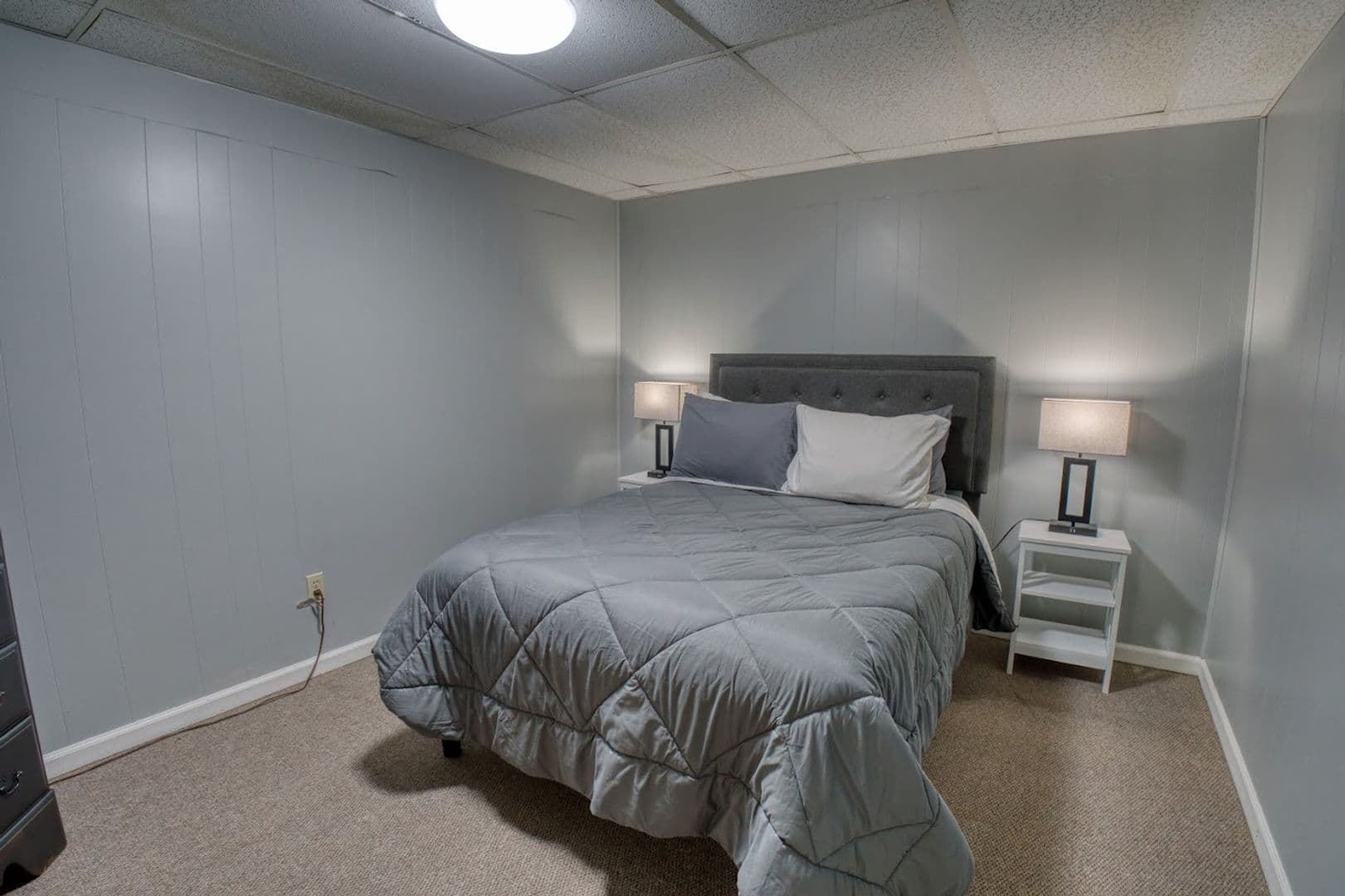 Eddyville Apartment: 75 Forest Glenn Drive - Lakeside Cabin