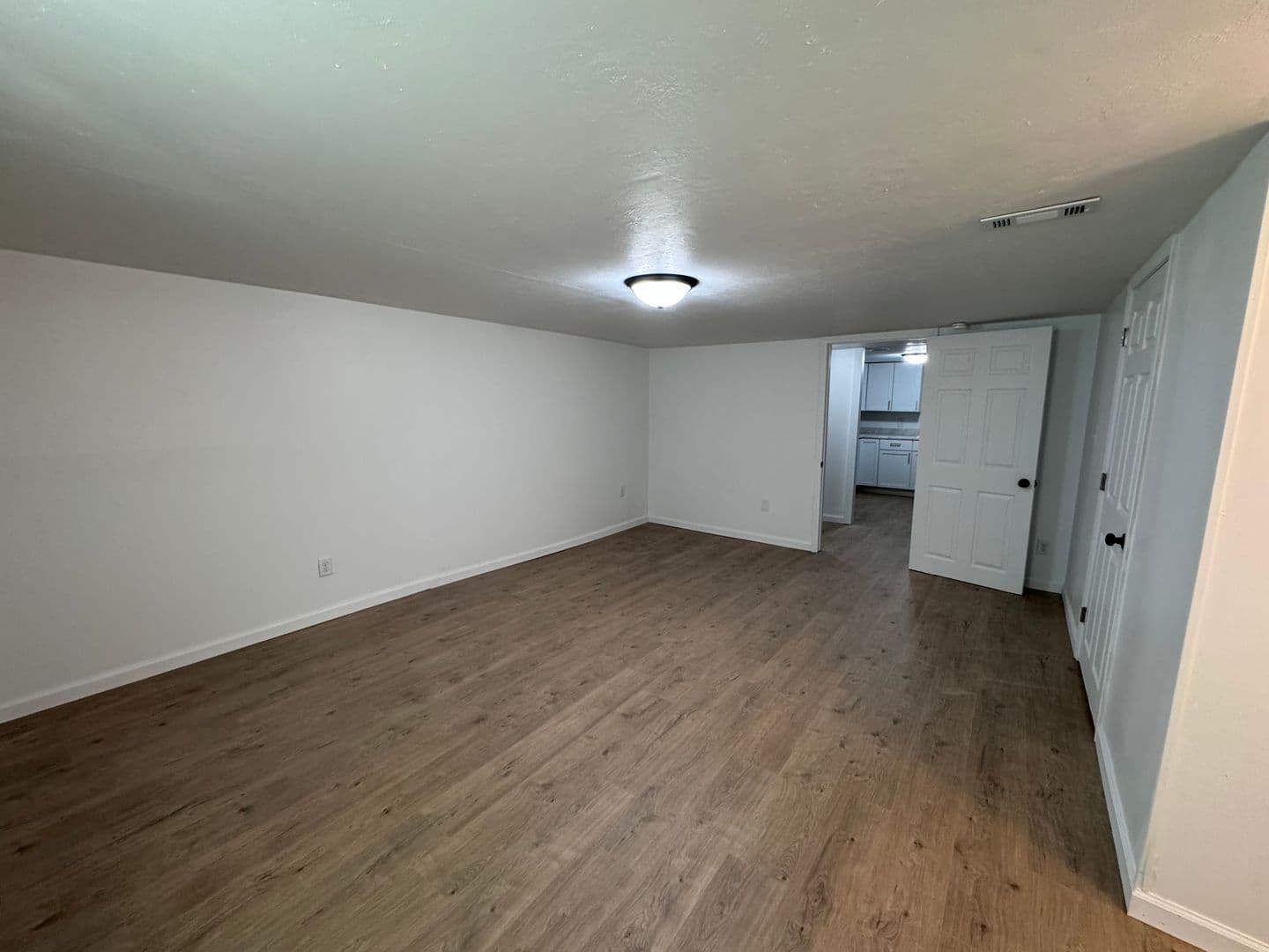 Kevil House: 11450 Bonham