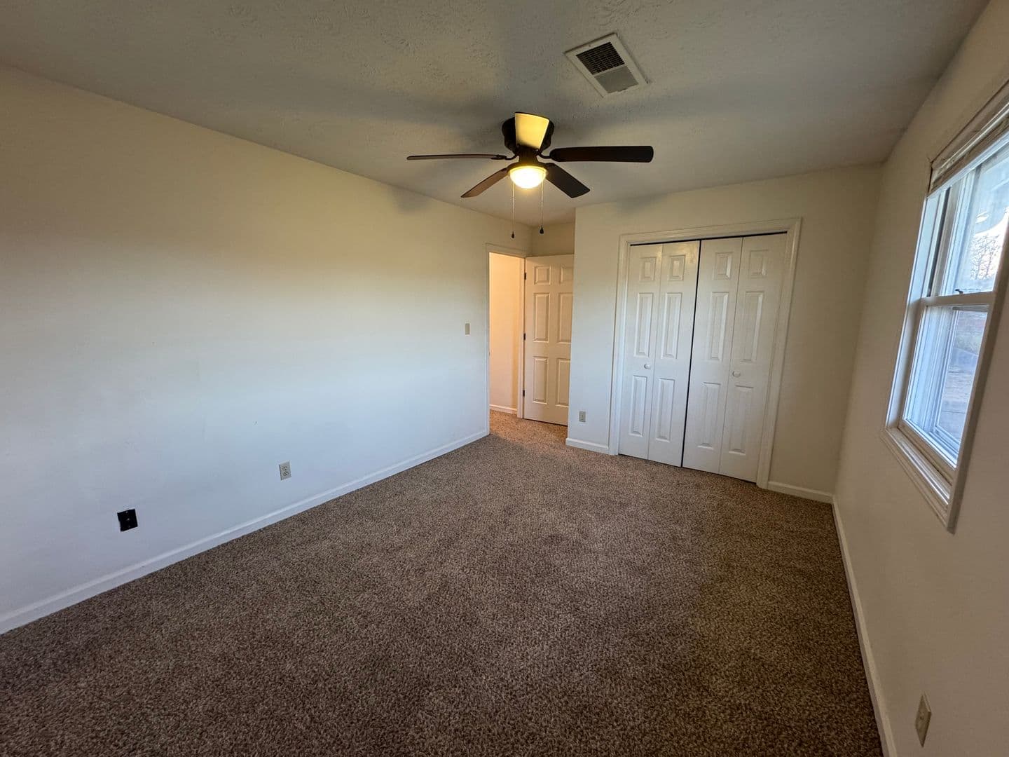 Paducah Apartment: 107 Grogan Circle