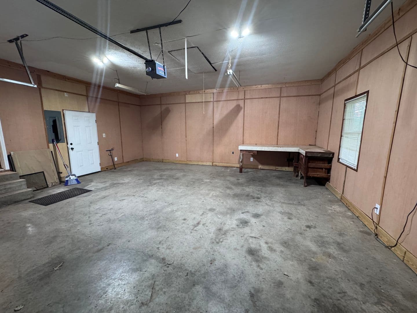 Paducah House: 4430 Chicadee Drive