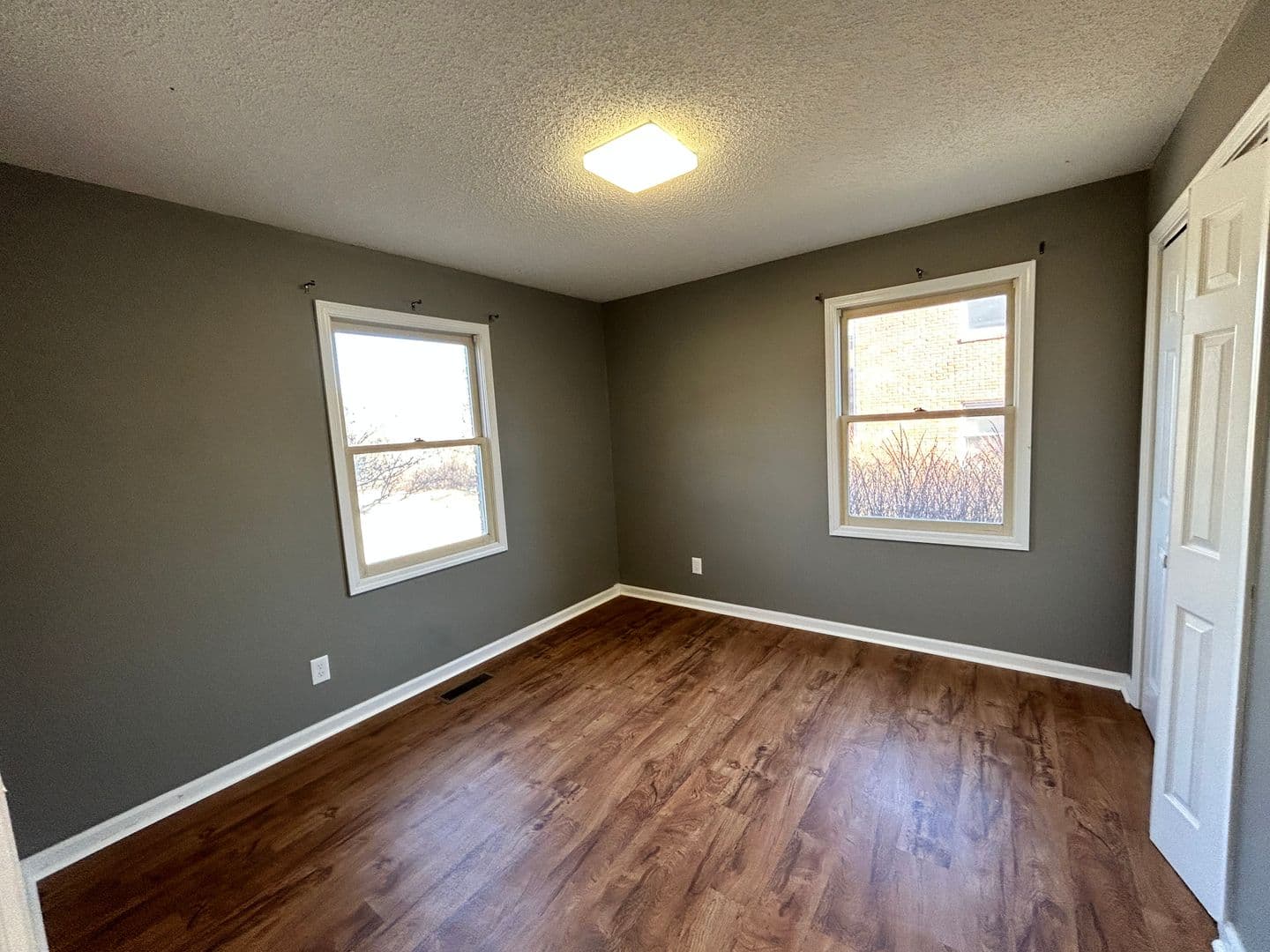 MURRAY Apartment: 1614 WISWELL RD.