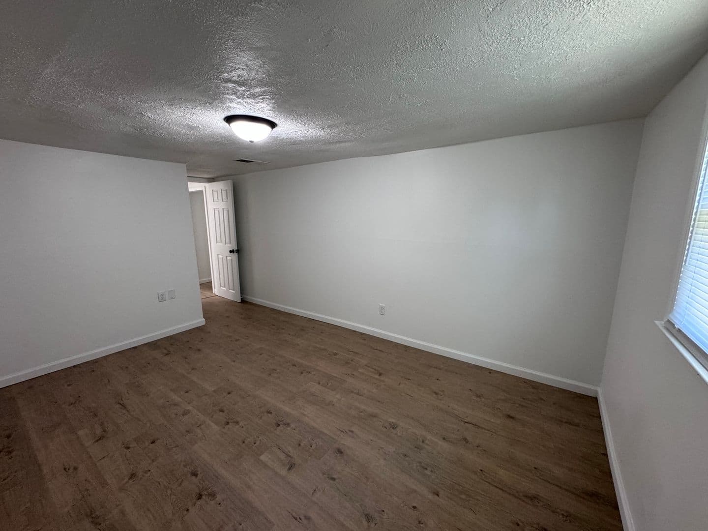 Kevil House: 11450 Bonham