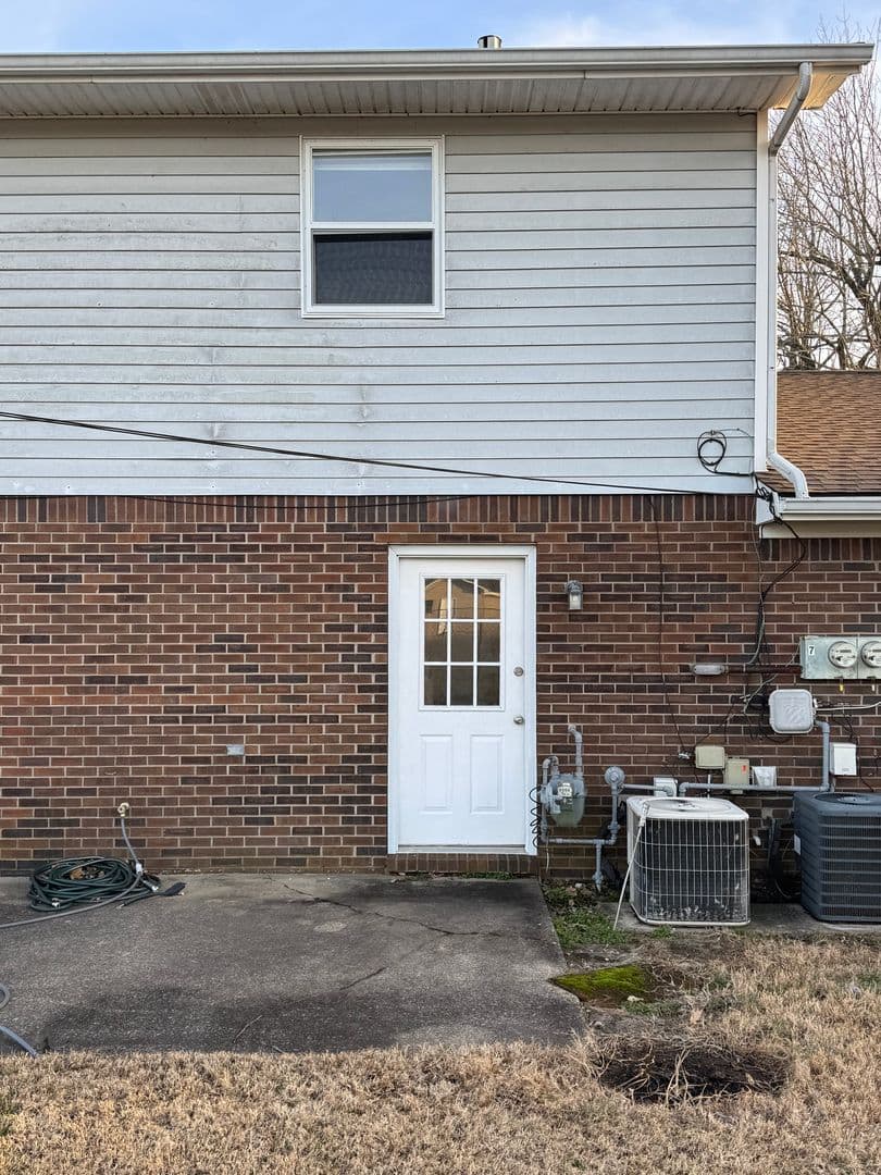 Paducah Apartment: 107 Grogan Circle