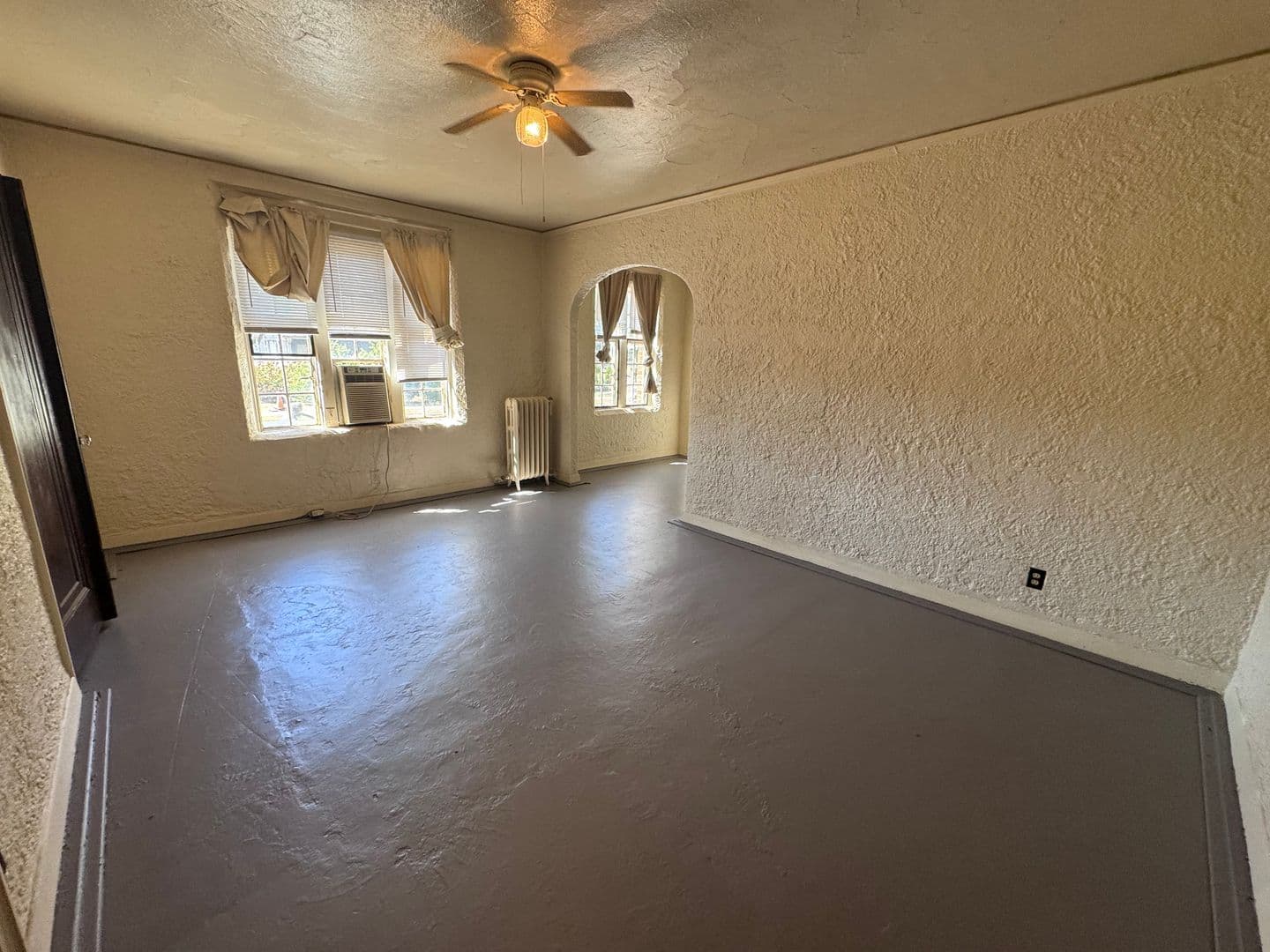 Paducah Apartment: 2142 Jefferson Street 102