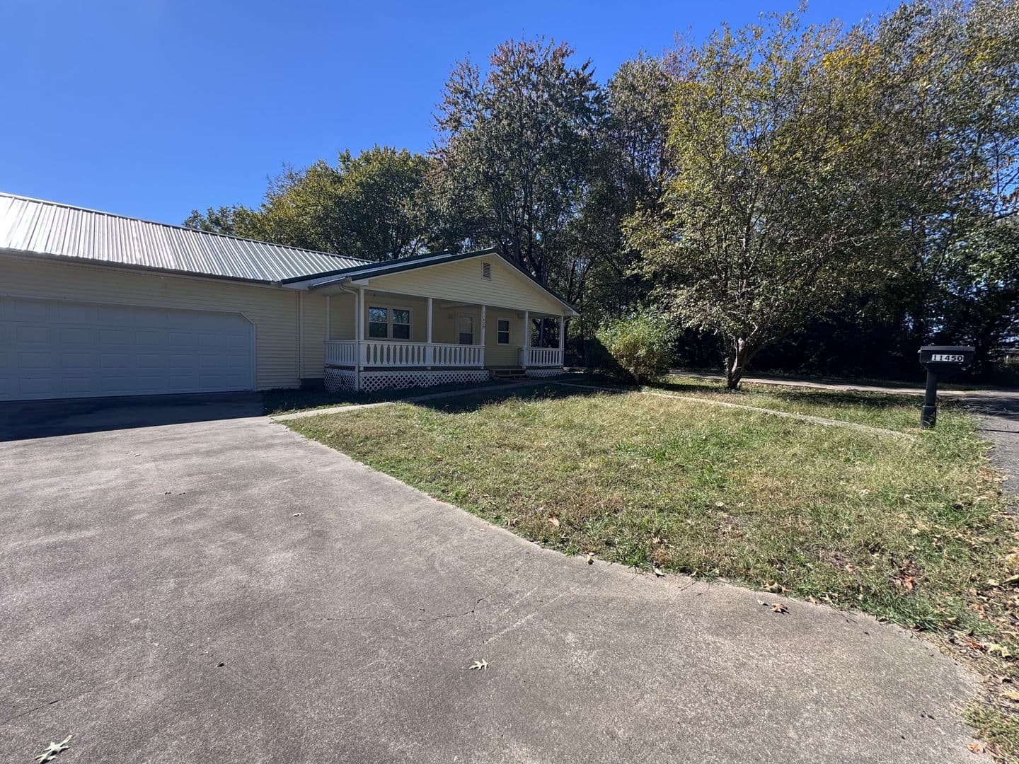 Kevil House: 11450 Bonham