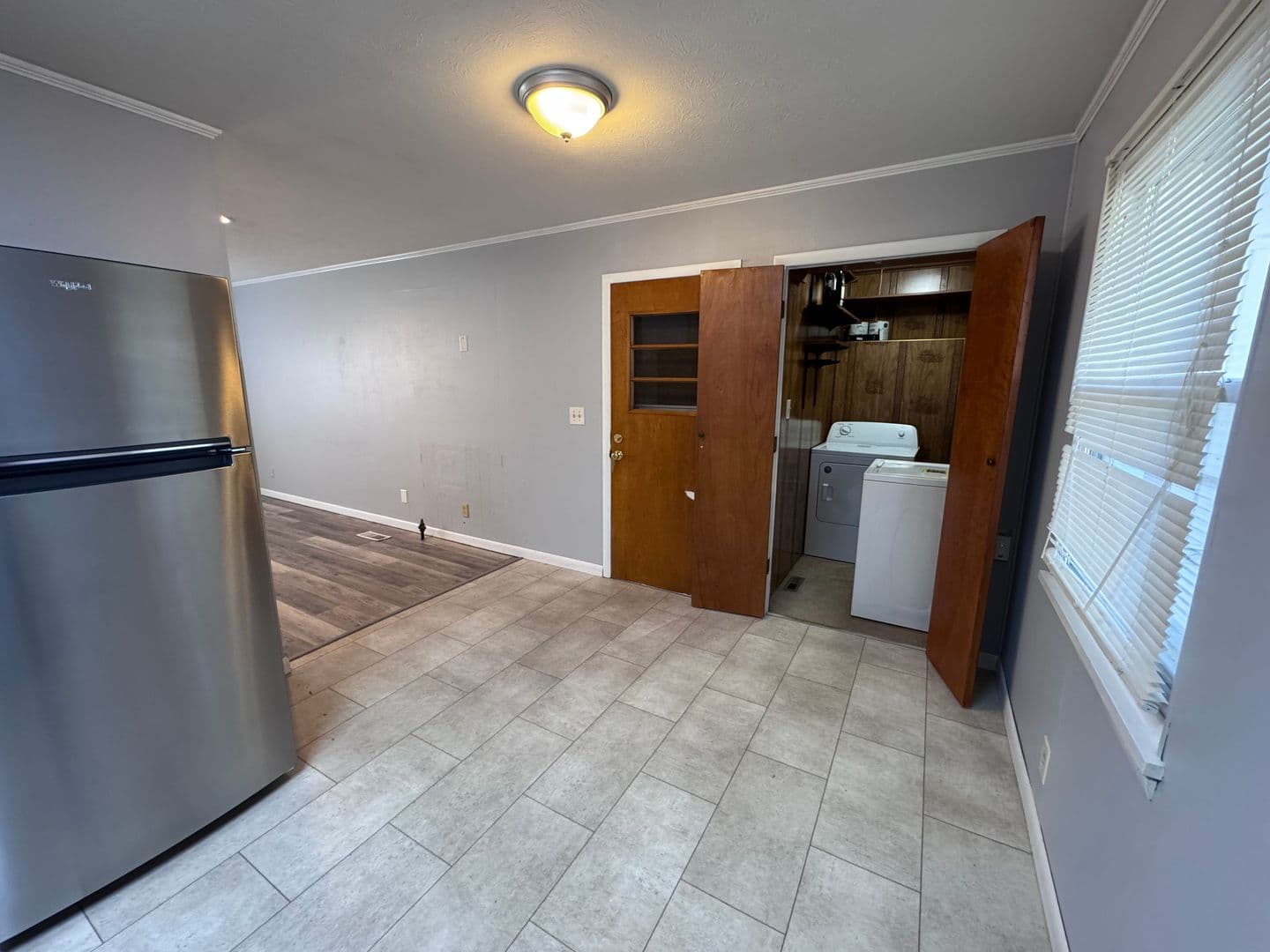Calvert City Apartment: 937 E 6th Ave