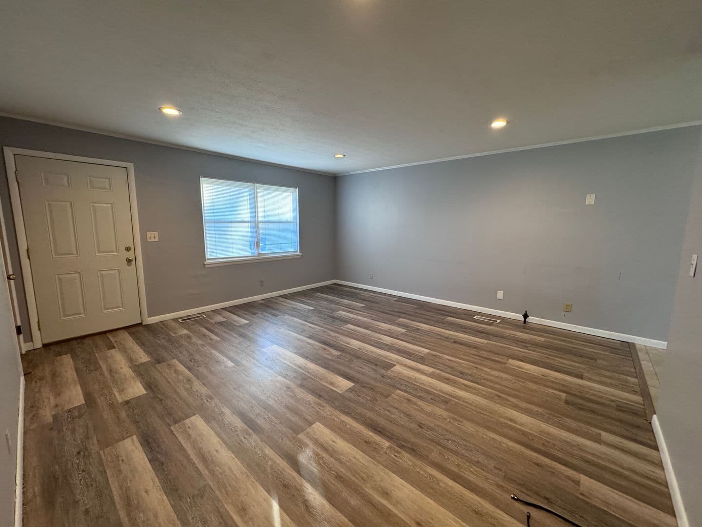 Calvert City Apartment: 937 E 6th Ave