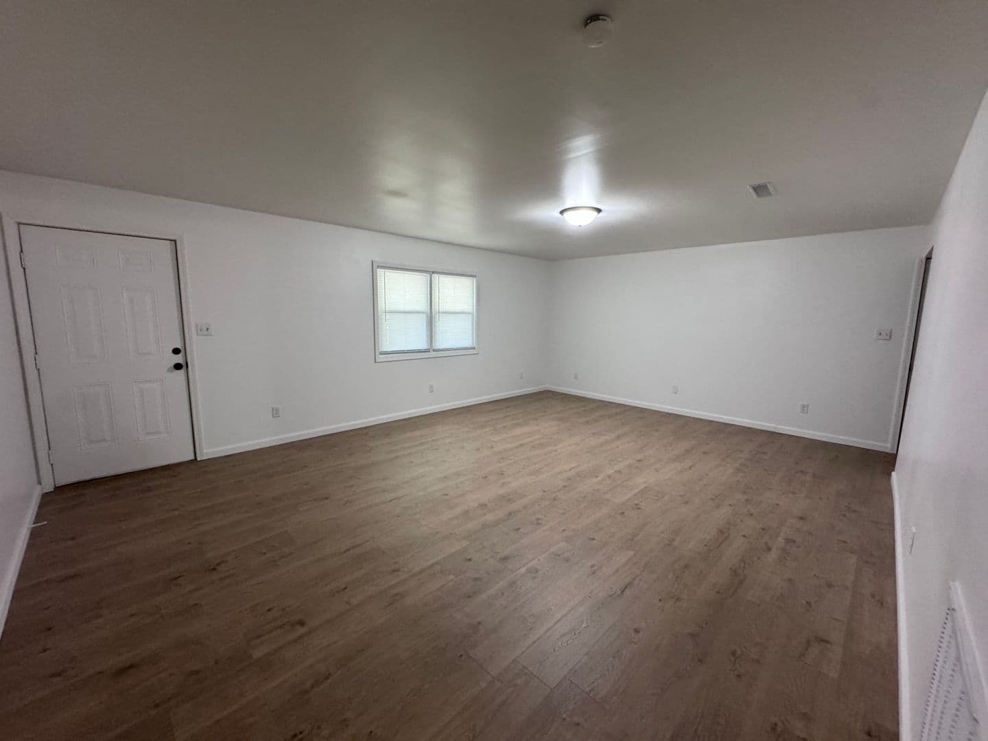 Kevil House: 11450 Bonham