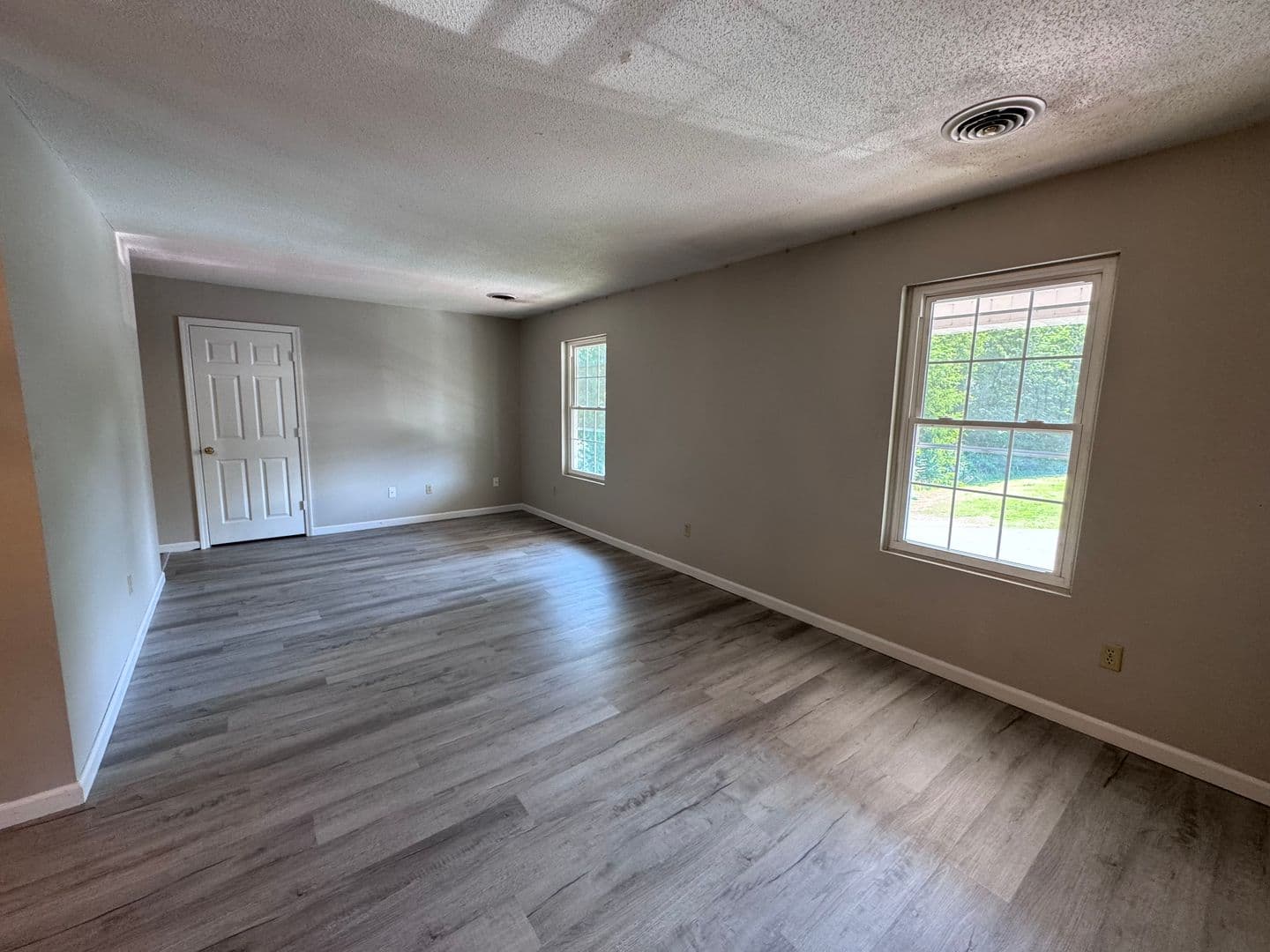 Calvert City Apartment: 620 Oak Park Blvd - Apt 205