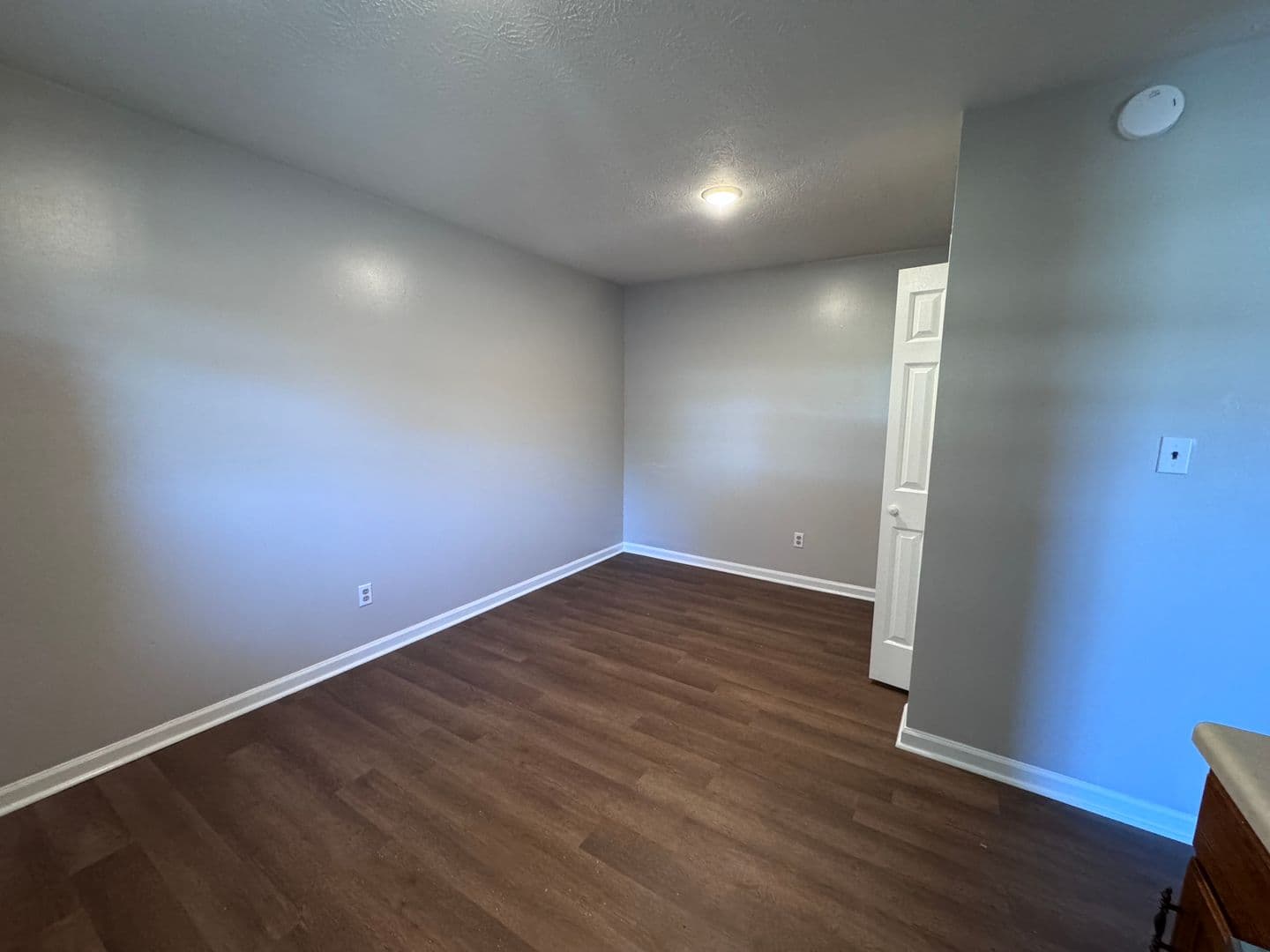 Paducah Apartment: 107 Grogan Circle