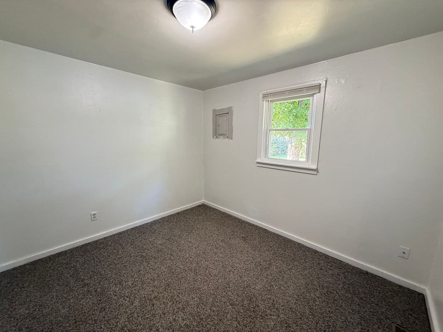 Benton House: 213 E 21st Street