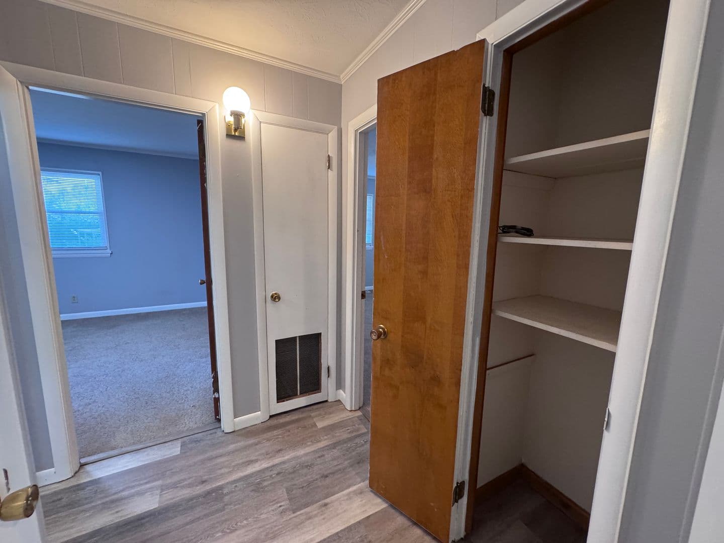 Calvert City Apartment: 937 E 6th Ave