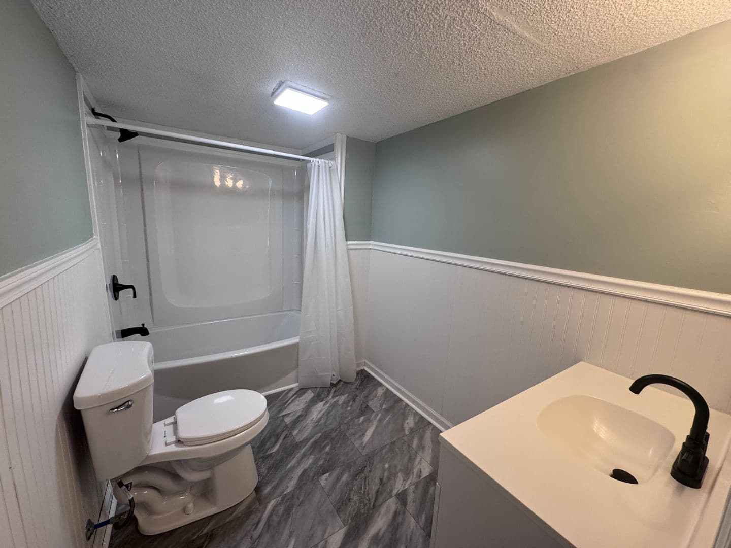 Paducah House: 820 S 28TH Street