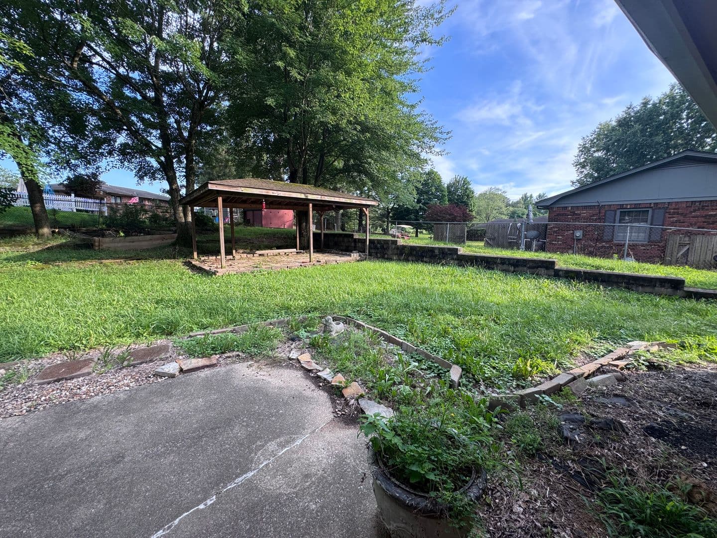 Paducah House: 4430 Chicadee Drive