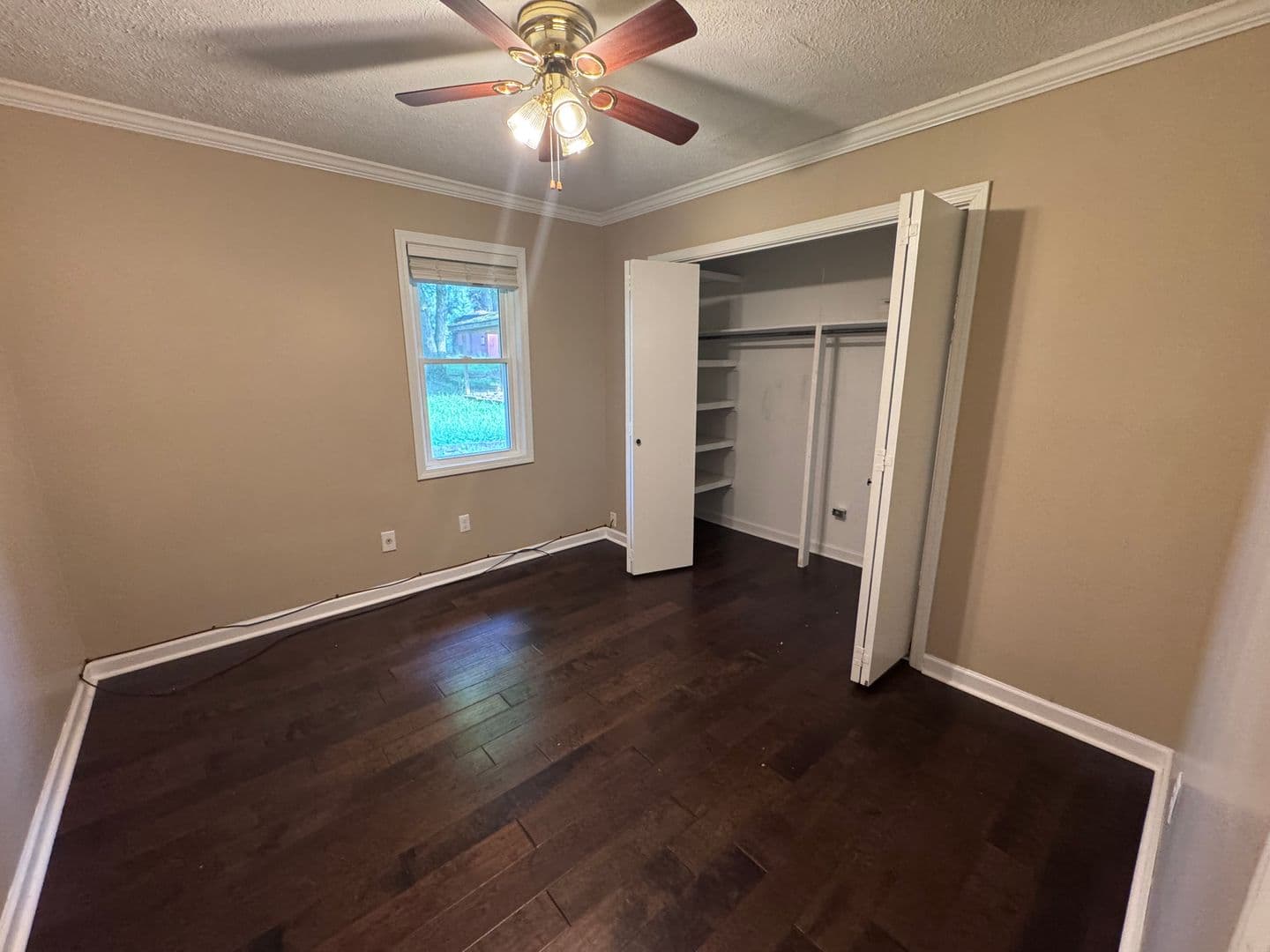 Paducah House: 4430 Chicadee Drive