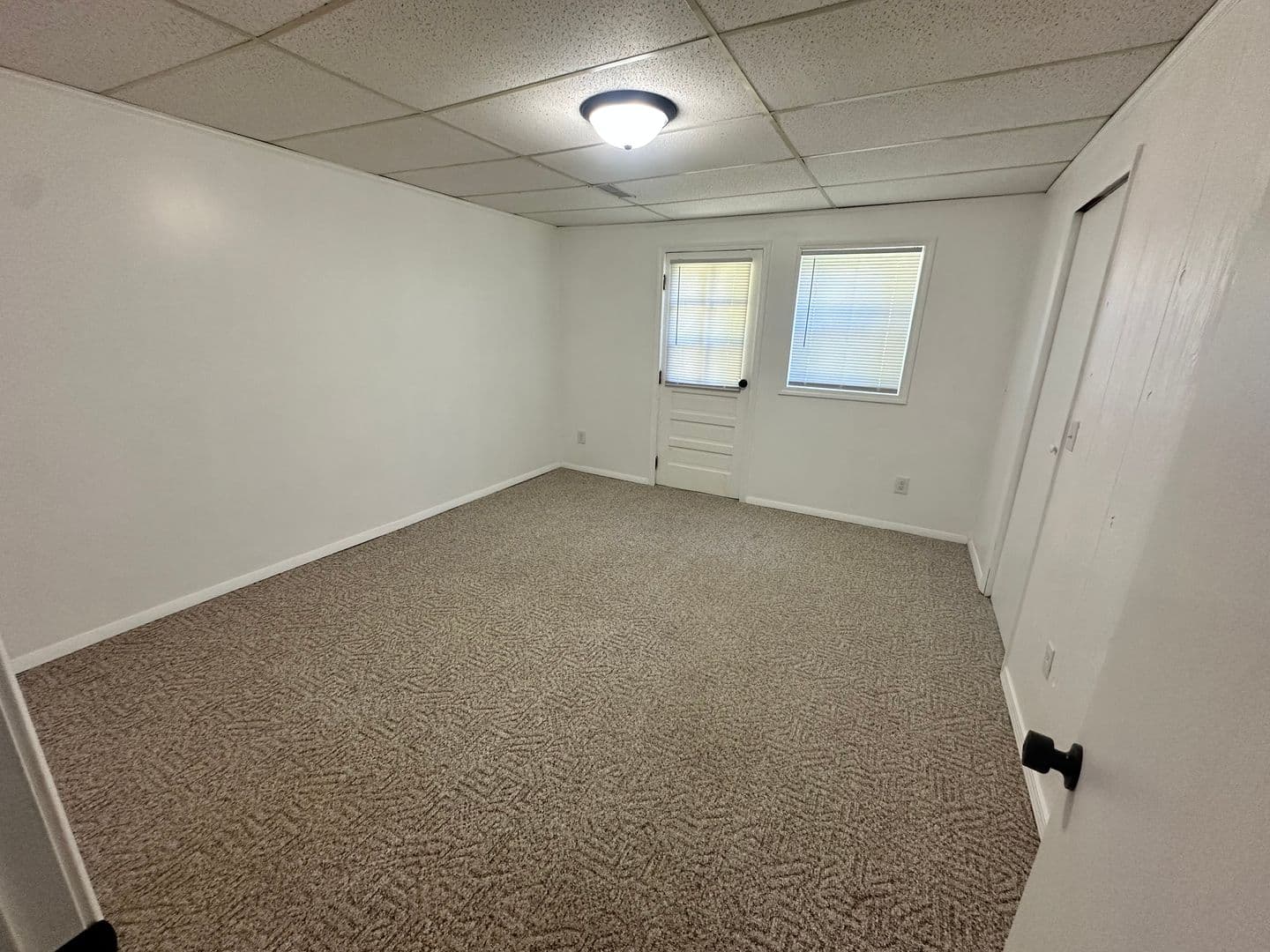 Grand Rivers Apartment: 630 Jennings Road