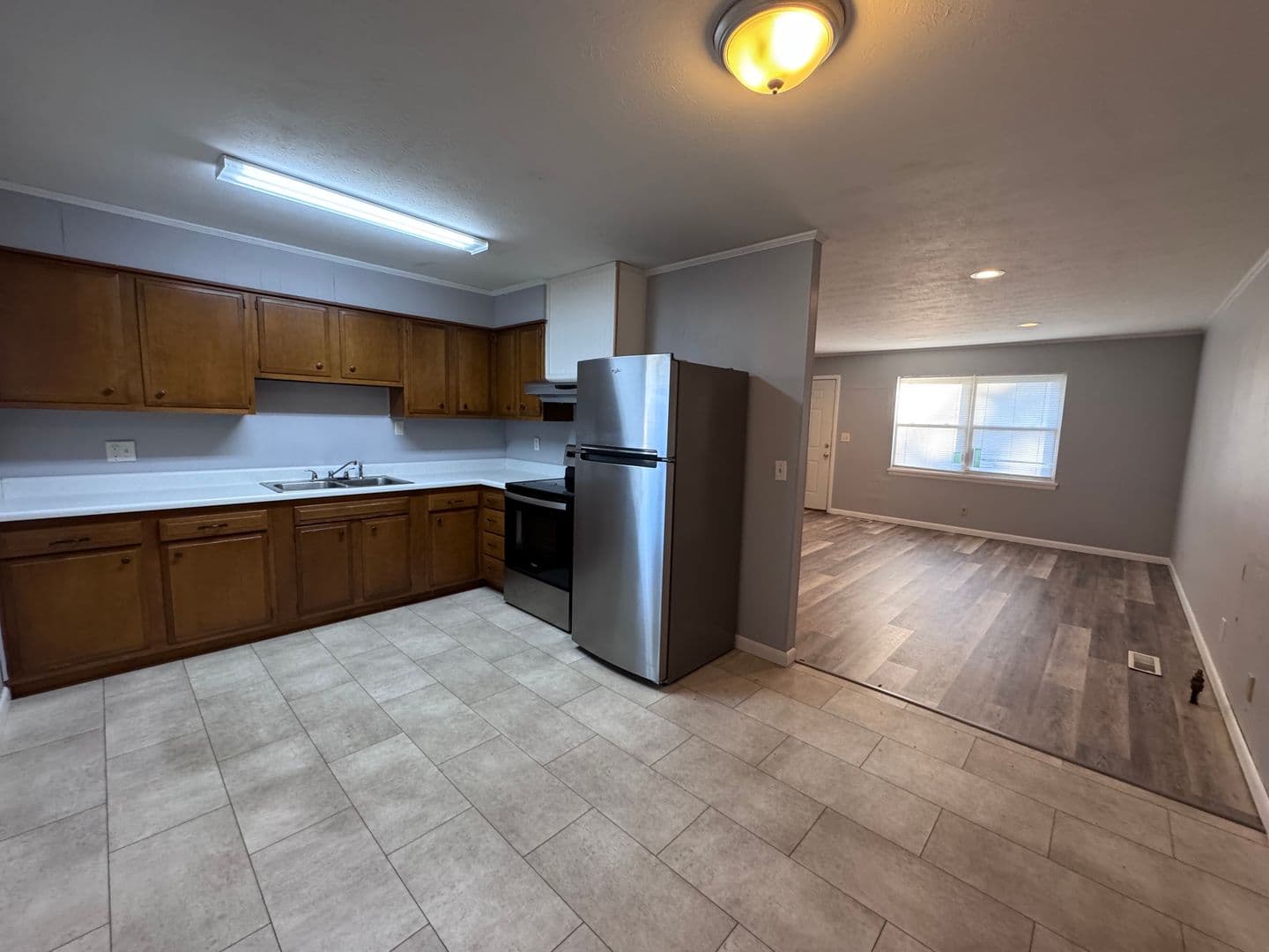 Calvert City Apartment: 937 E 6th Ave
