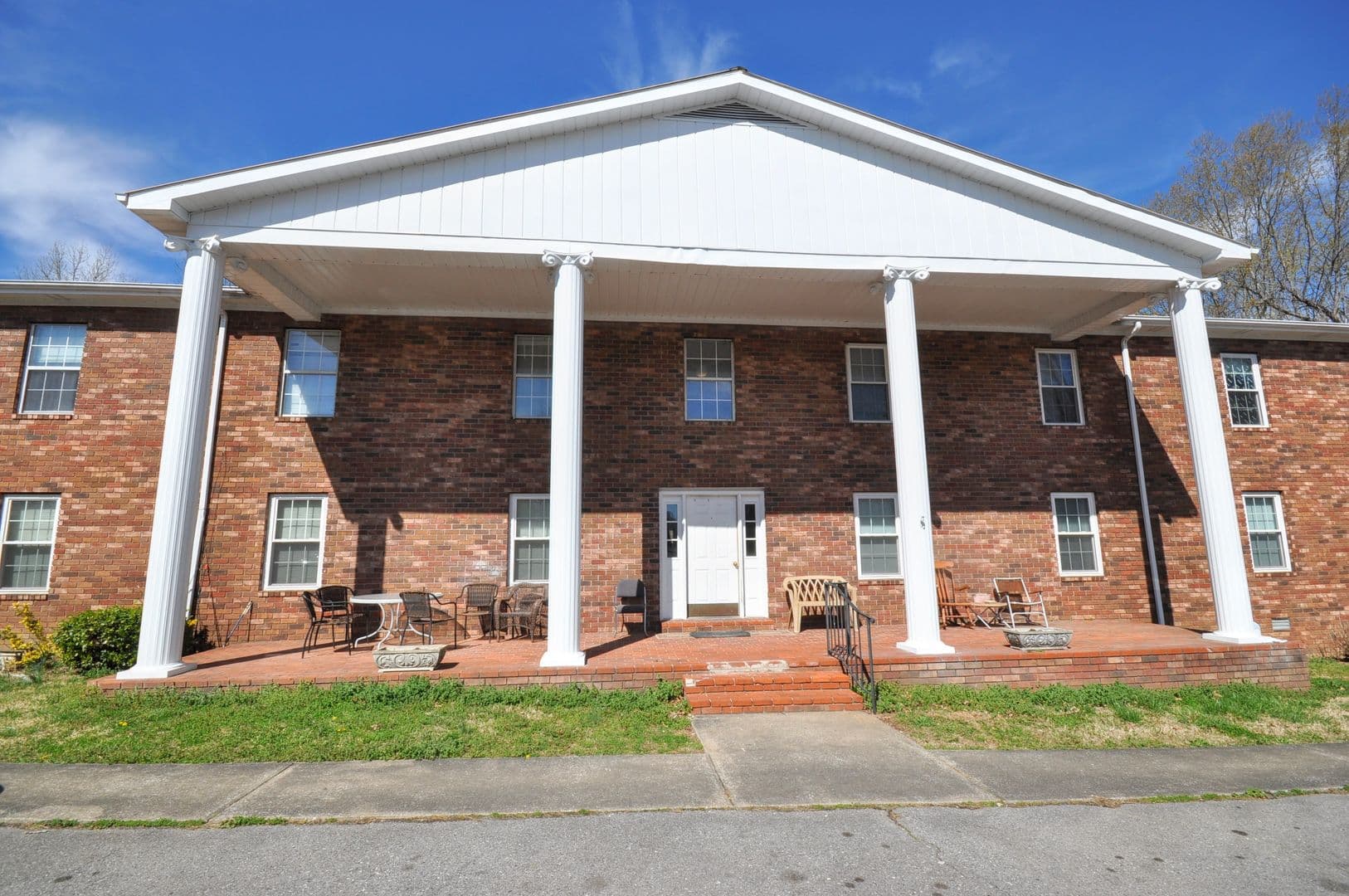 Calvert City Apartment: 620 Oak Park Blvd - Apt 205