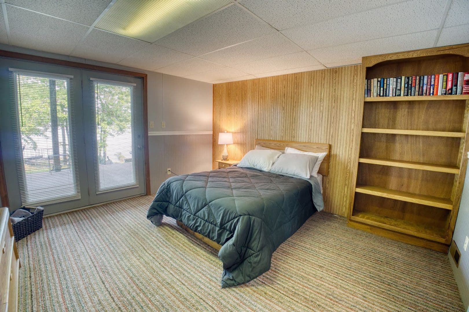 Eddyville Apartment: 75 Forest Glenn Drive - Lakeside Cabin