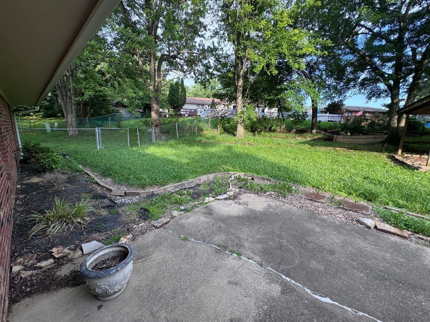 Paducah House: 4430 Chicadee Drive