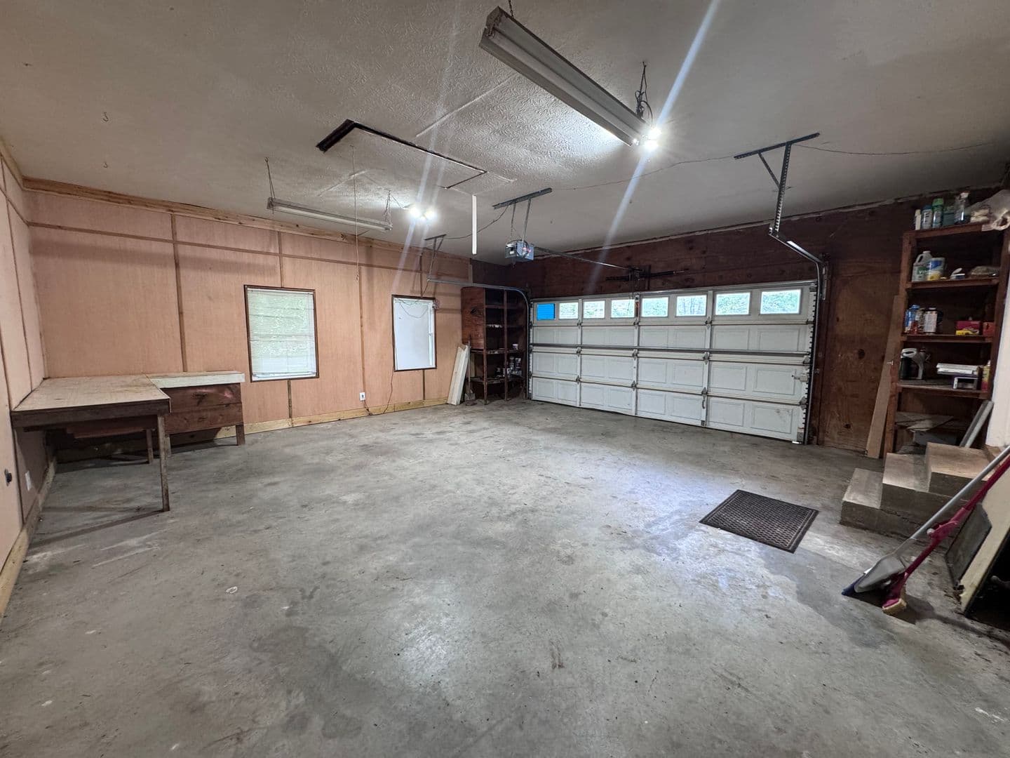 Paducah House: 4430 Chicadee Drive