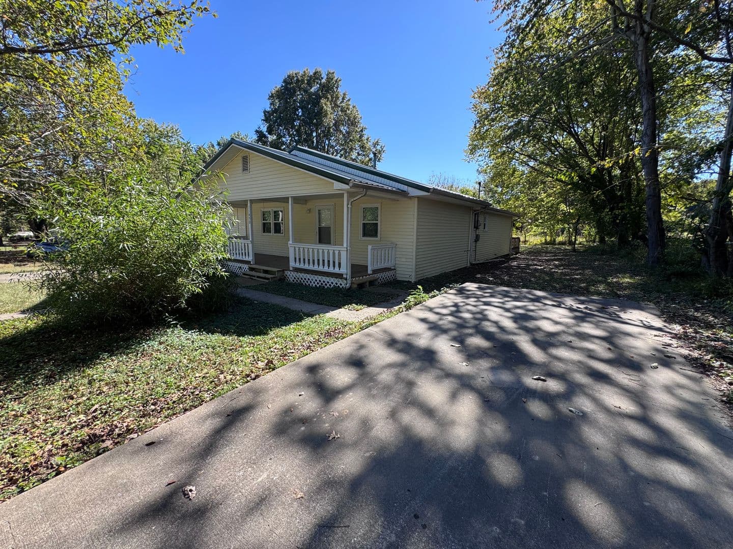 Kevil House: 11450 Bonham