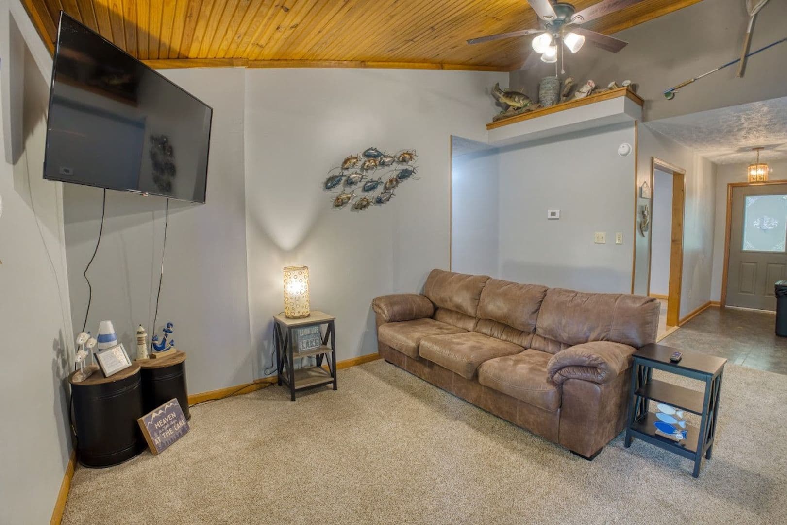 Eddyville Apartment: 75 Forest Glenn Drive - Lakeside Cabin