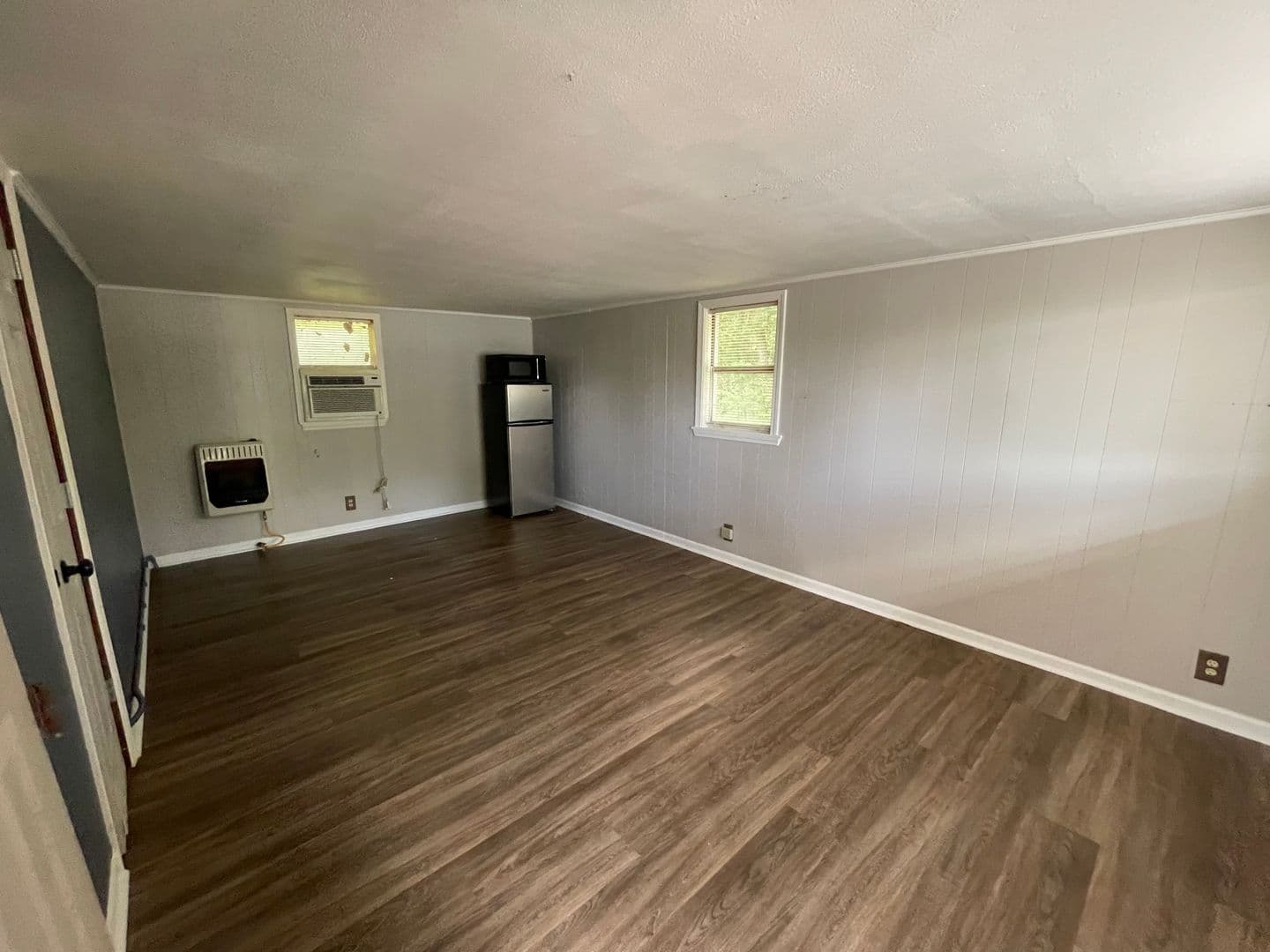 Grand Rivers Apartment: 721 US HWY 62