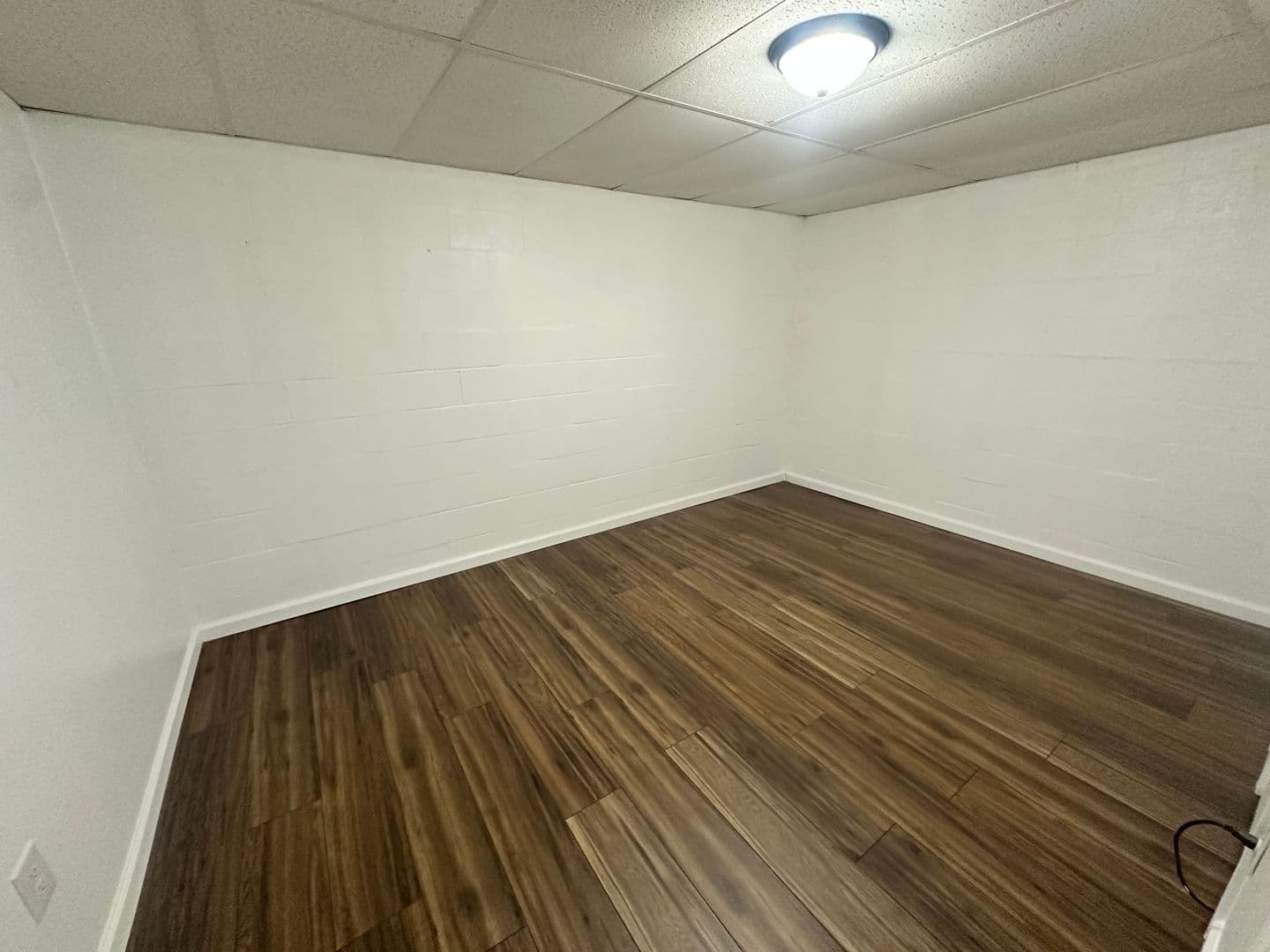 Grand Rivers Apartment: 630 Jennings Road