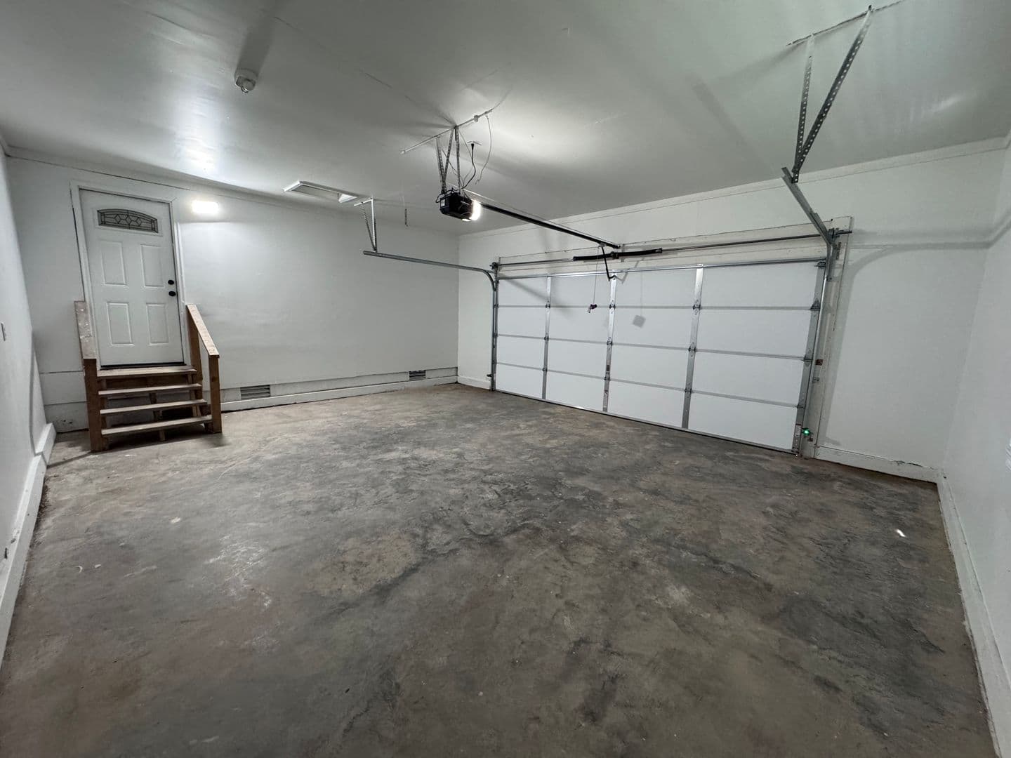 Kevil House: 11450 Bonham