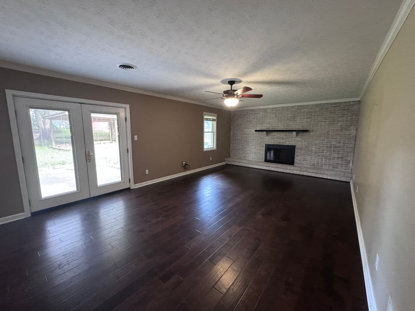 Paducah House: 4430 Chicadee Drive