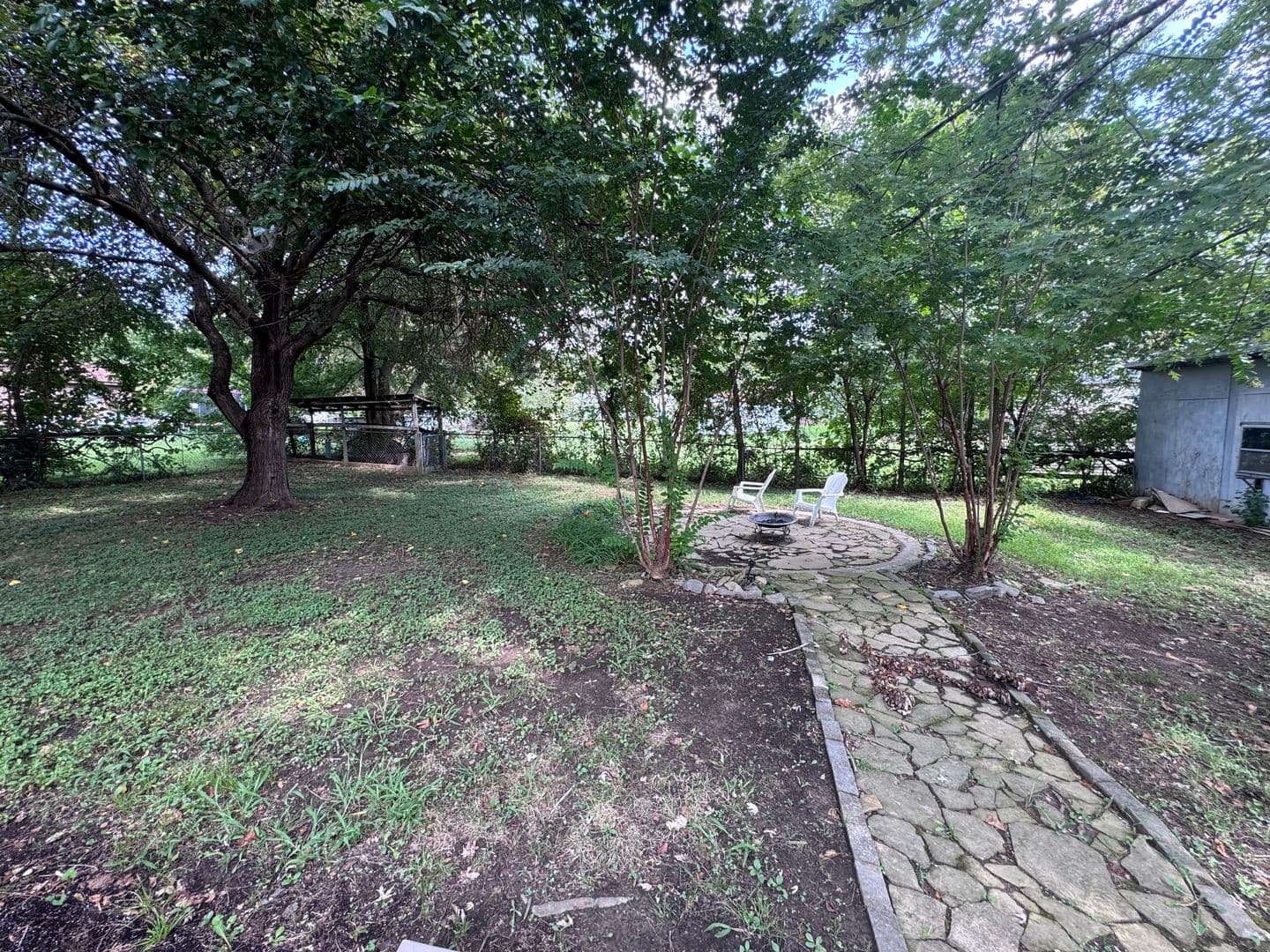 Murray House: 1709 Oakhill Drive S