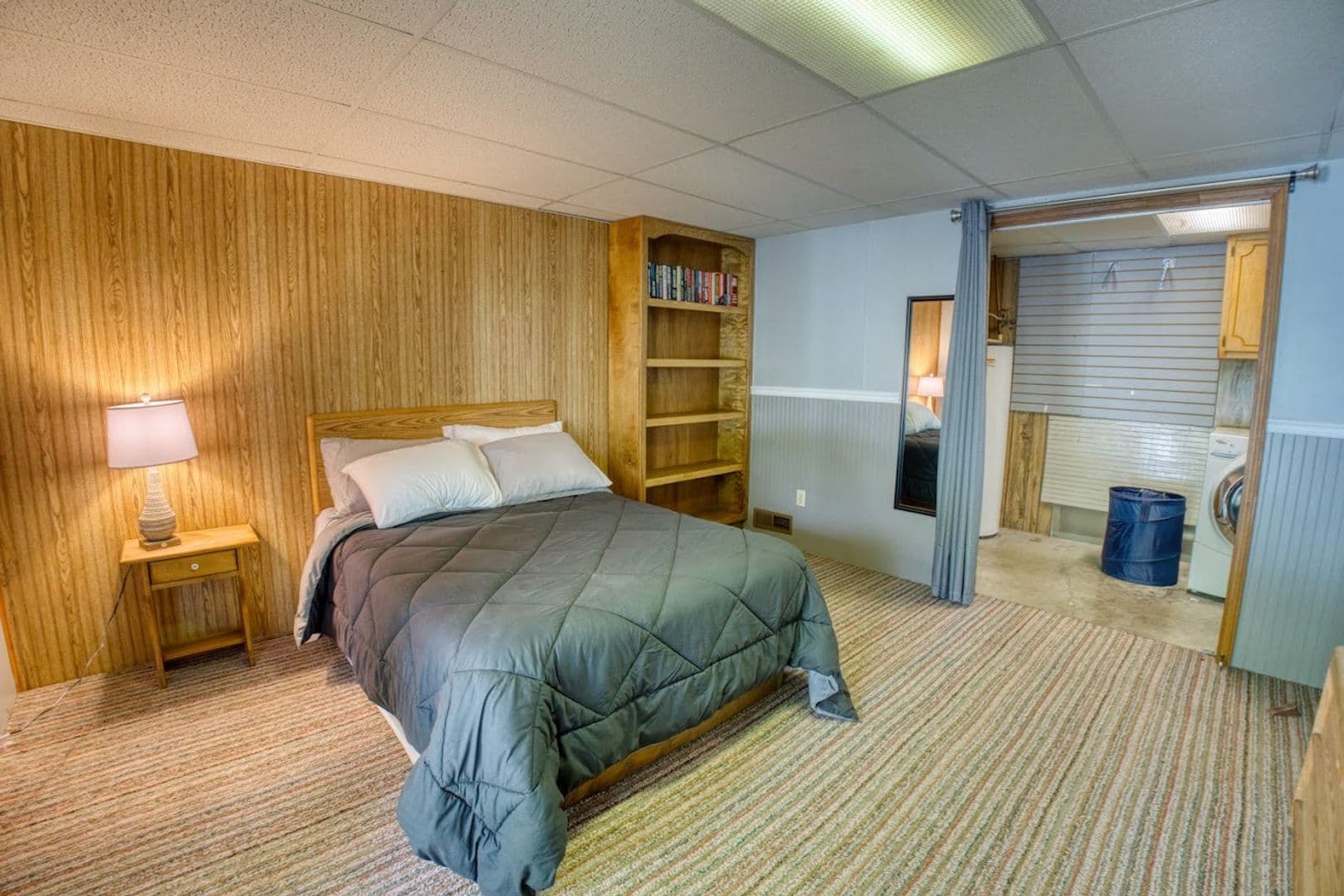 Eddyville Apartment: 75 Forest Glenn Drive - Lakeside Cabin