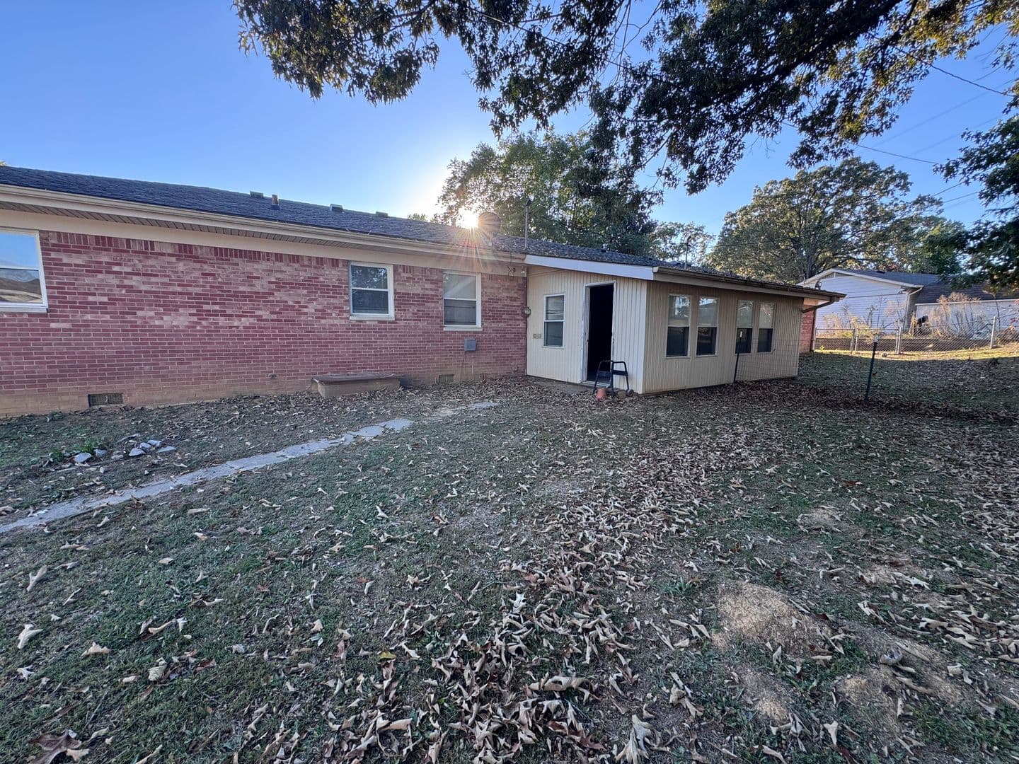 Calvert City Apartment: 937 E 6th Ave