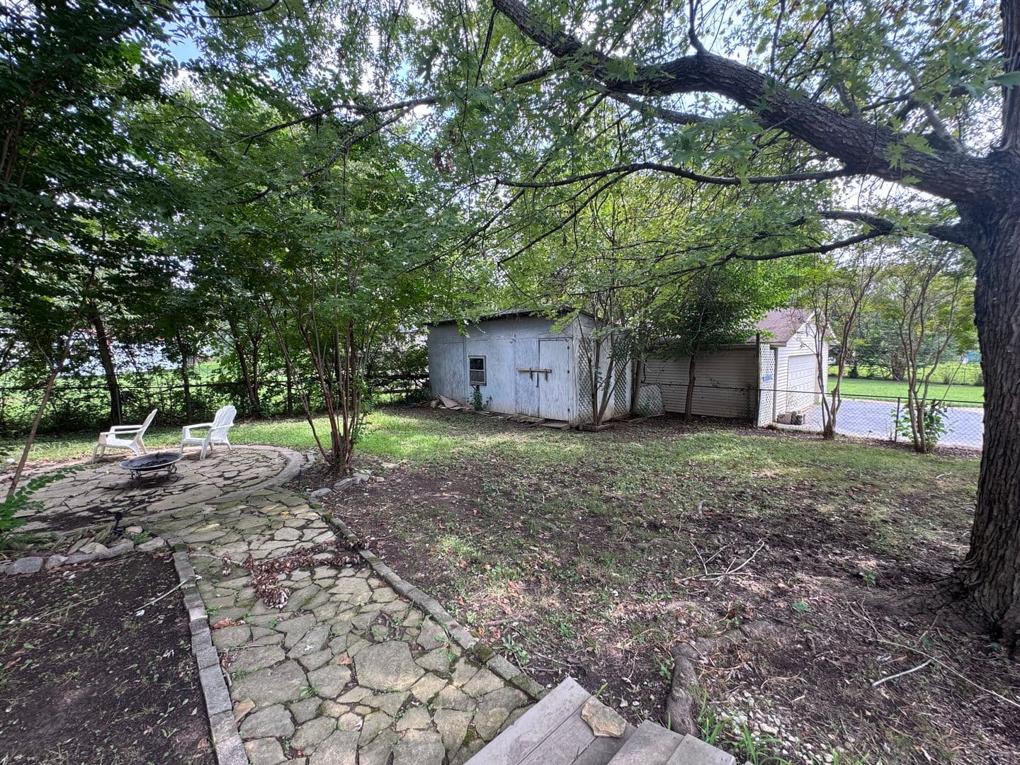 Murray House: 1709 Oakhill Drive S