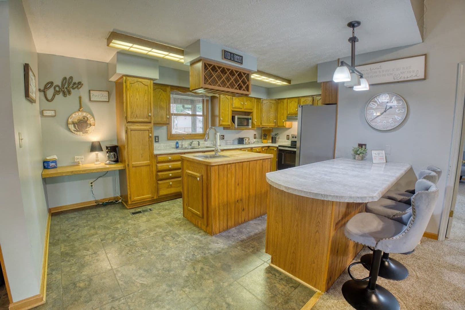 Eddyville Apartment: 75 Forest Glenn Drive - Lakeside Cabin