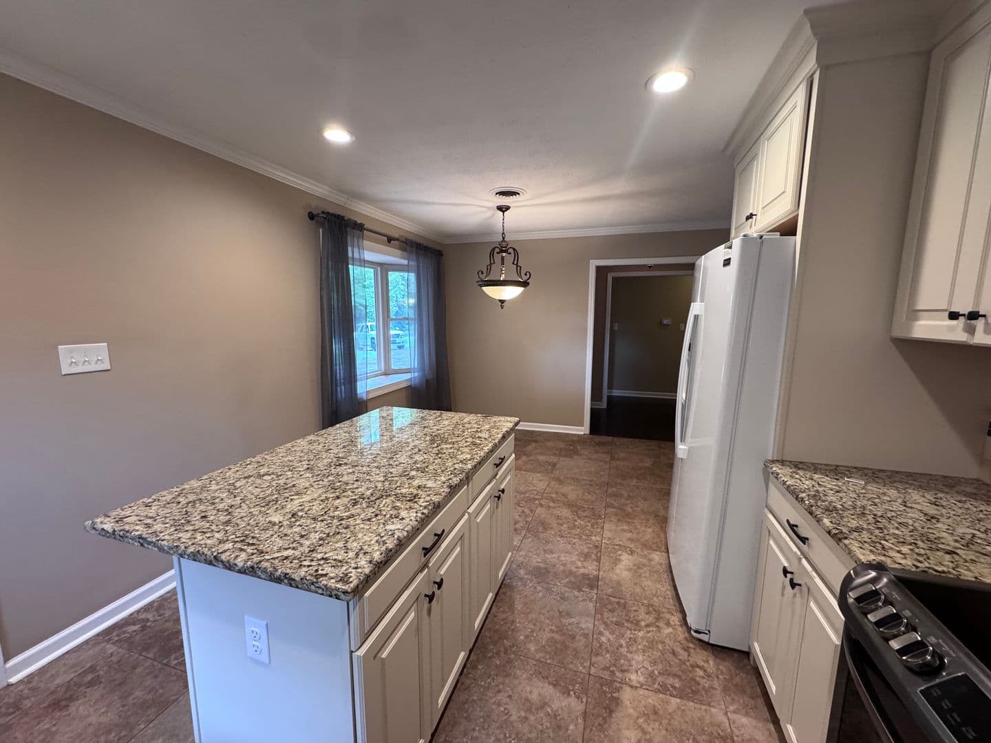 Paducah House: 4430 Chicadee Drive