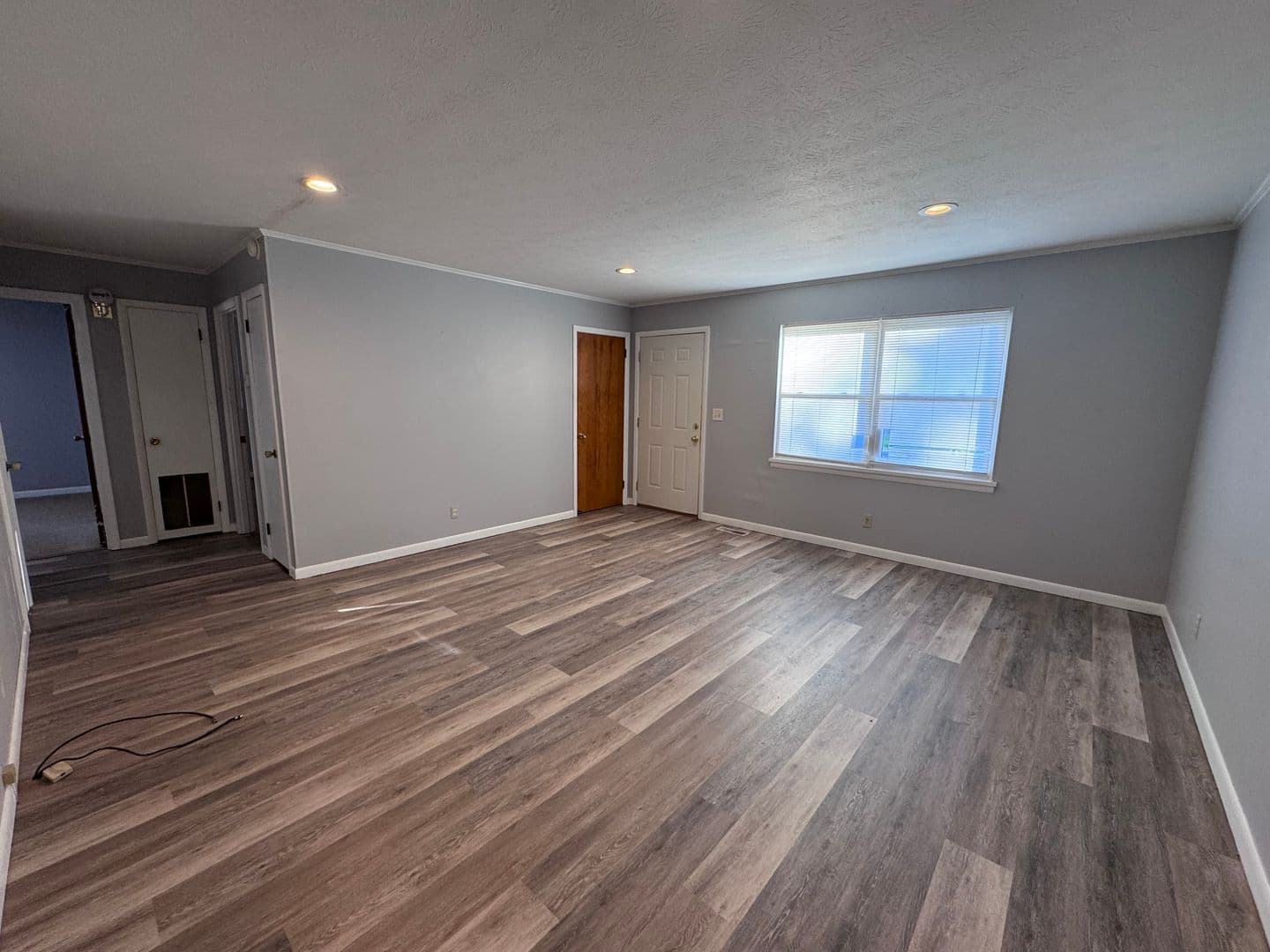 Calvert City Apartment: 937 E 6th Ave