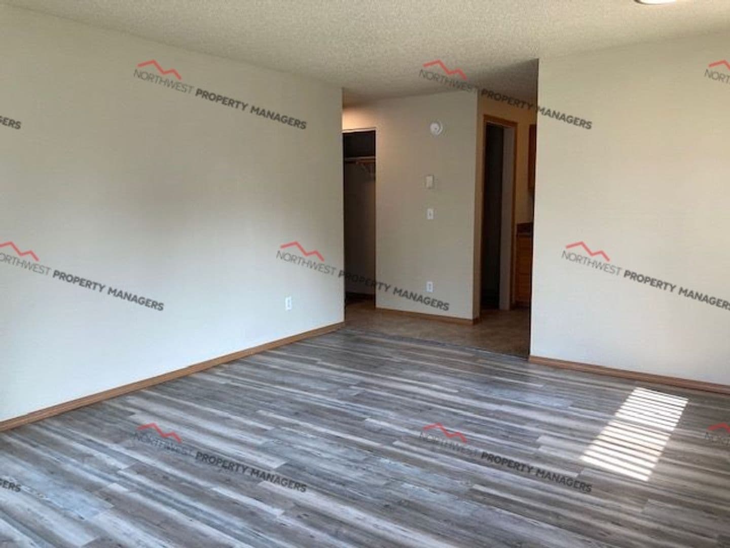 Centralia Apartment: 1100 S Pearl St 1-36