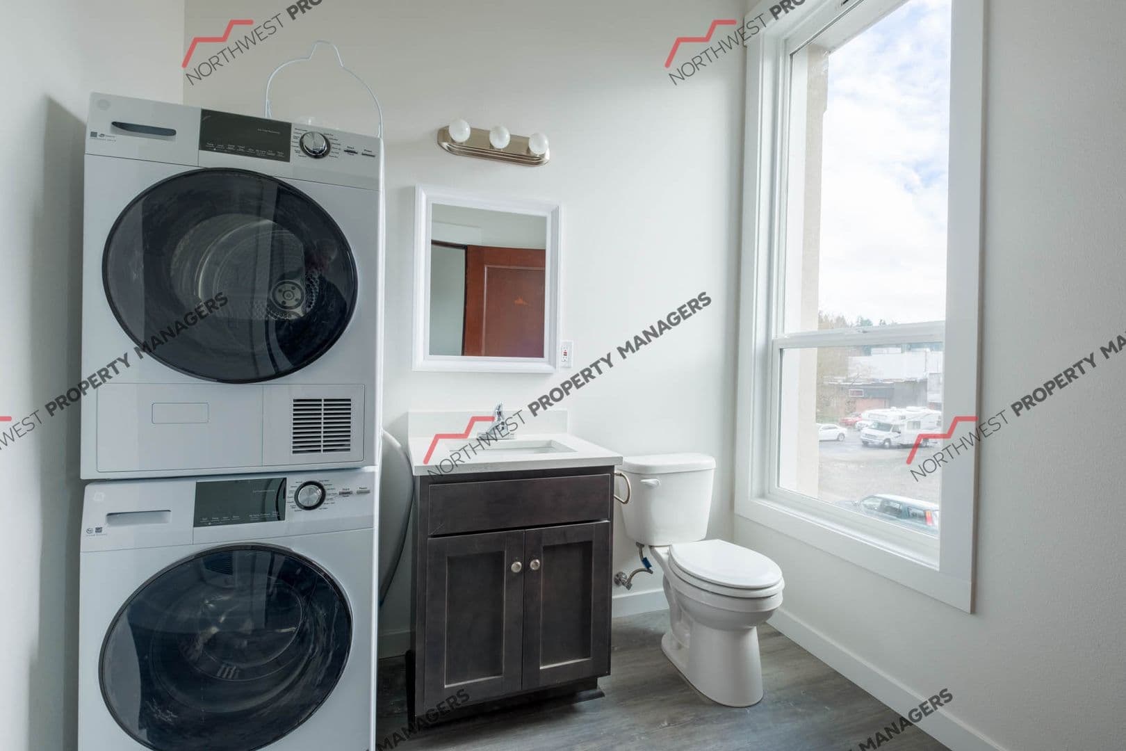 Centralia Apartment: 107 North Tower