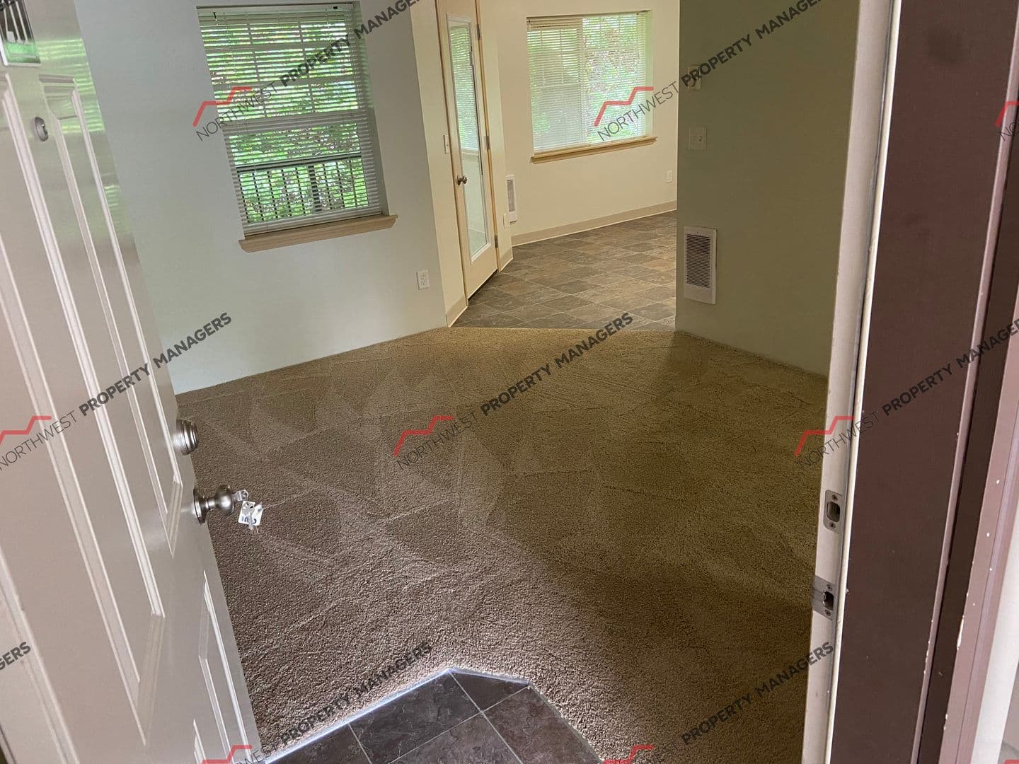 Battle Ground Apartment: 218 SW 15th Ave