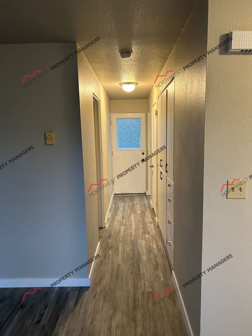Lakewood Apartment: 12413 Bridgeport Way SW