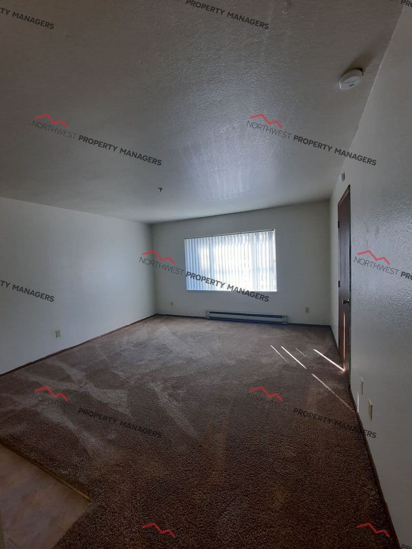 Tacoma Apartment: 1121 S."I"  St. #100-409