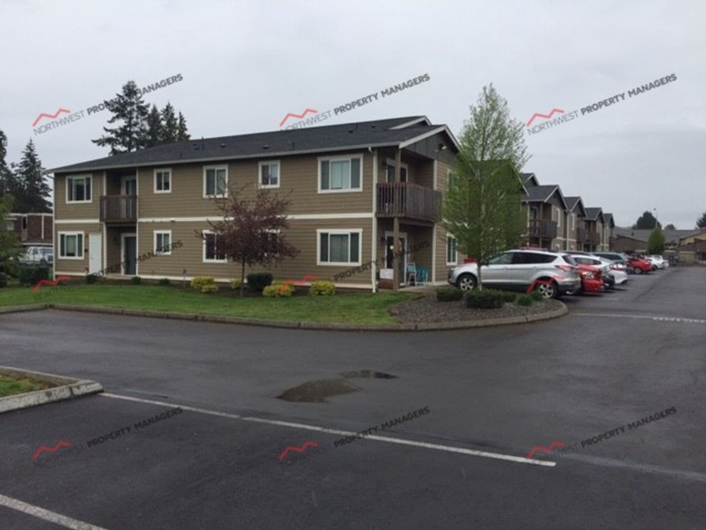 Centralia Apartment: 1107 Woodland Ave.