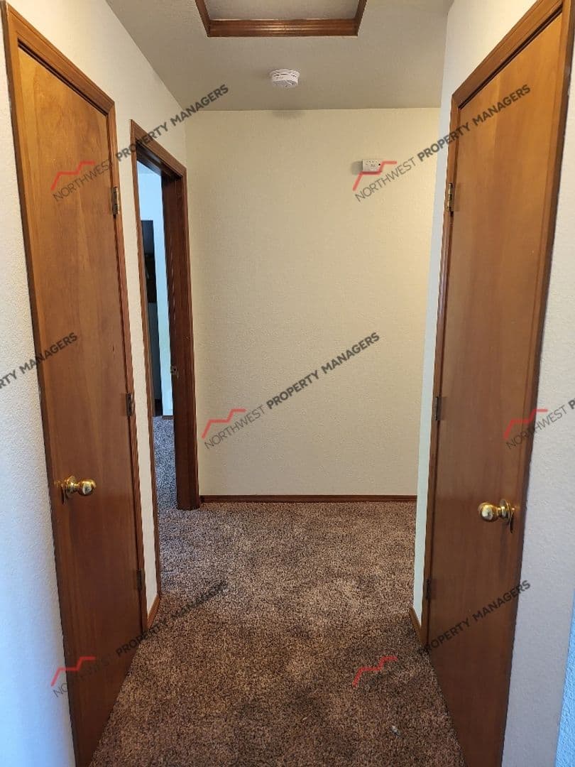 Toledo Apartment: 1268 State Route 505