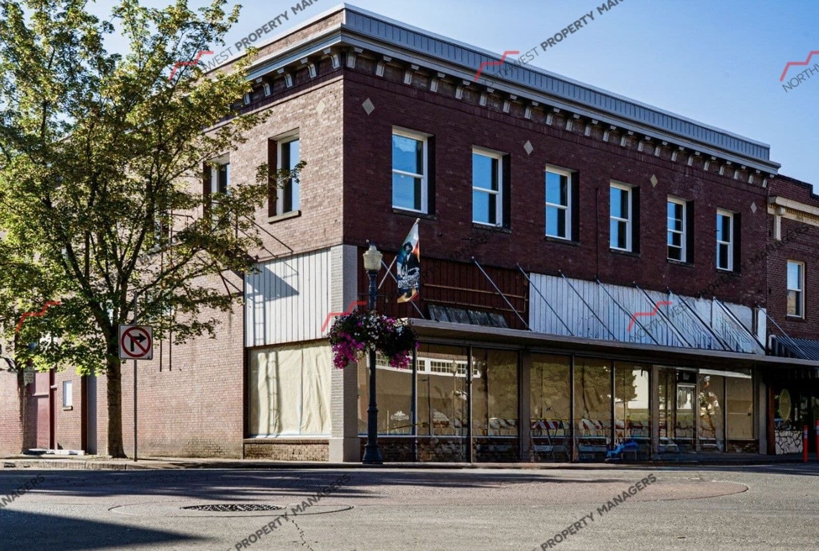 Centralia Apartment: 220 N Tower Ave